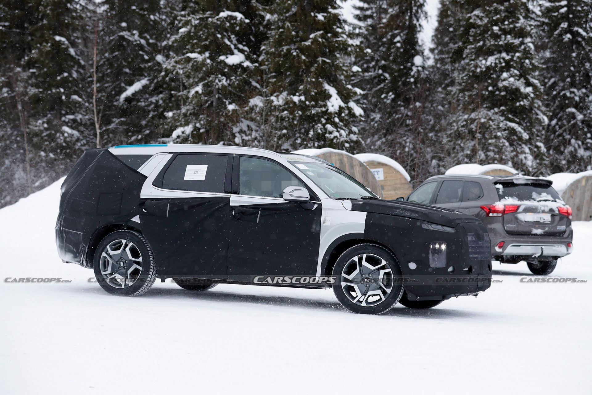 Facelifted 2023 Hyundai Palisade Spied With New Grille