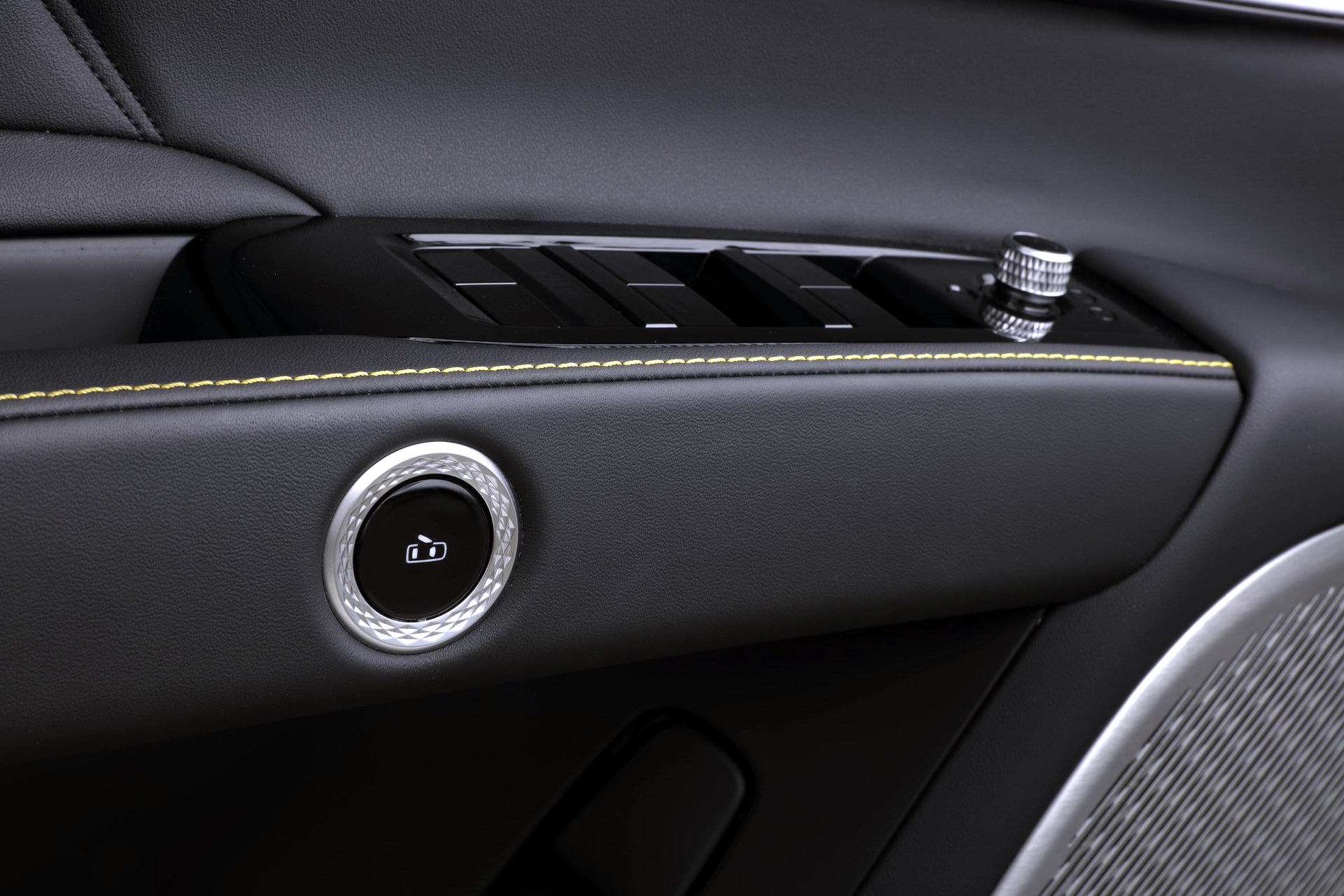 2023 Maserati Grecale Breaks Cover With Up To 530 HP, Electric Folgore On Its Way