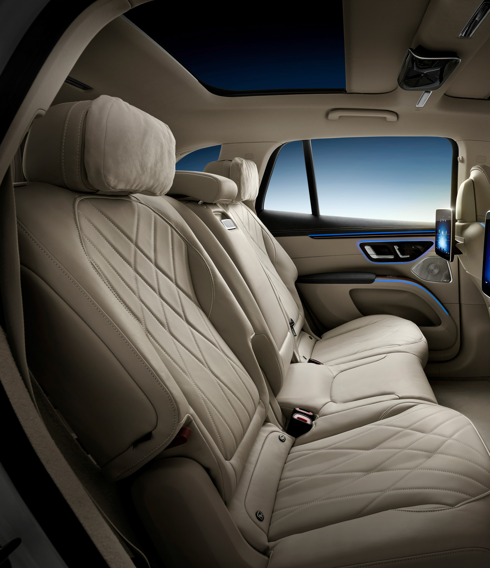 2023 Mercedes EQS SUV Uses Face-Detect Camera Tech To Let Passengers Watch TV, But Not Driver