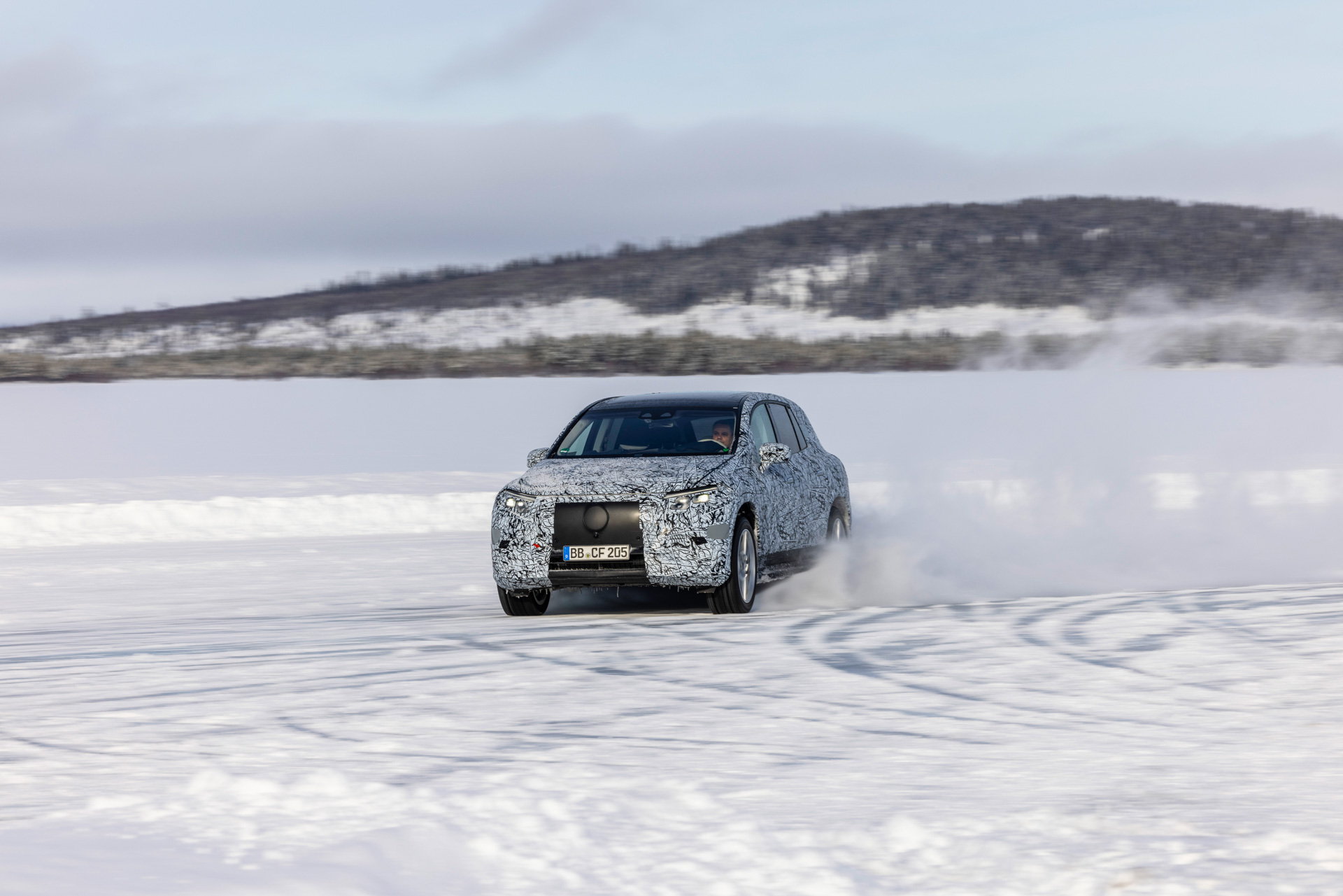 2023 Mercedes EQS SUV Uses Face-Detect Camera Tech To Let Passengers Watch TV, But Not Driver
