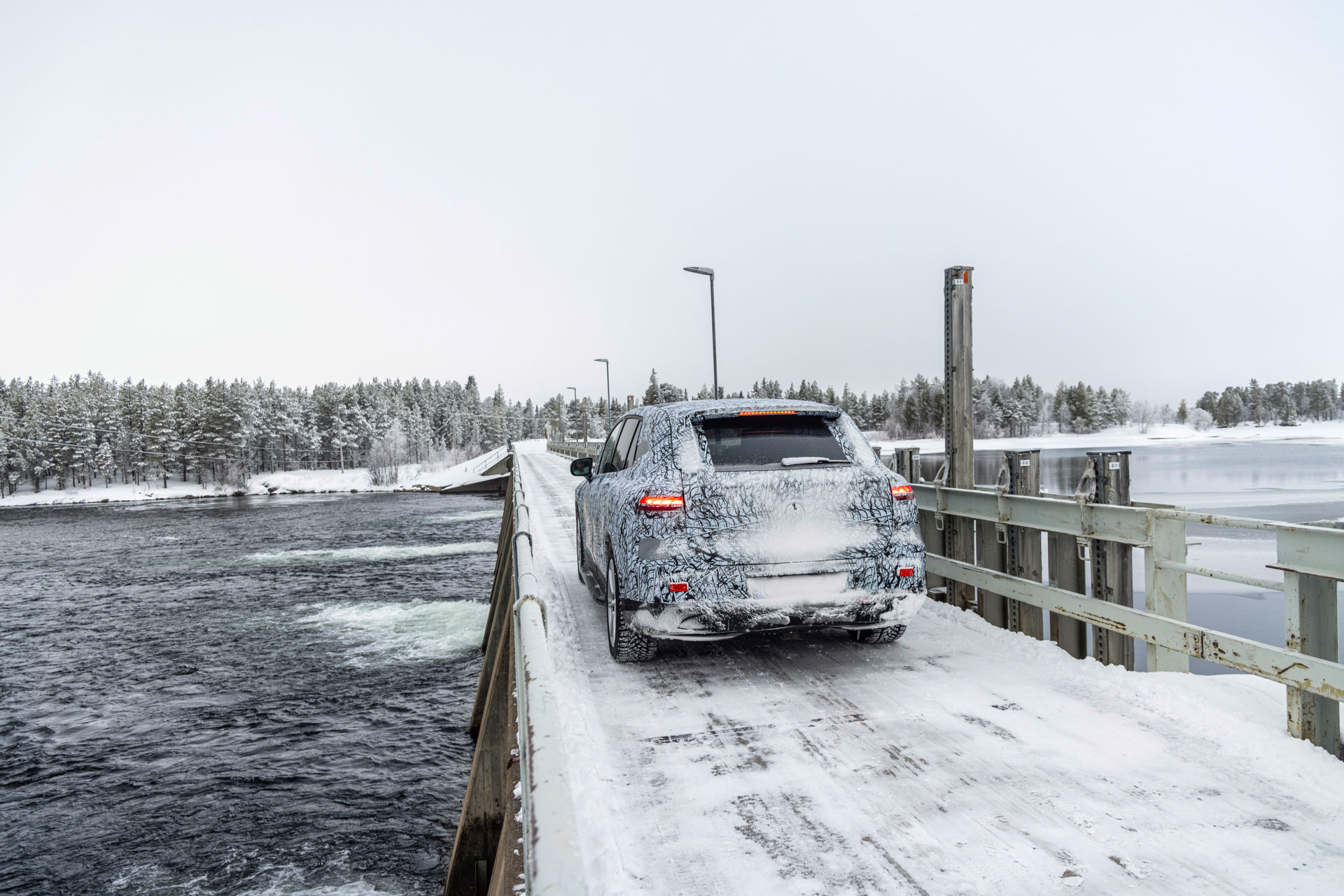 2023 Mercedes EQS SUV Uses Face-Detect Camera Tech To Let Passengers Watch TV, But Not Driver