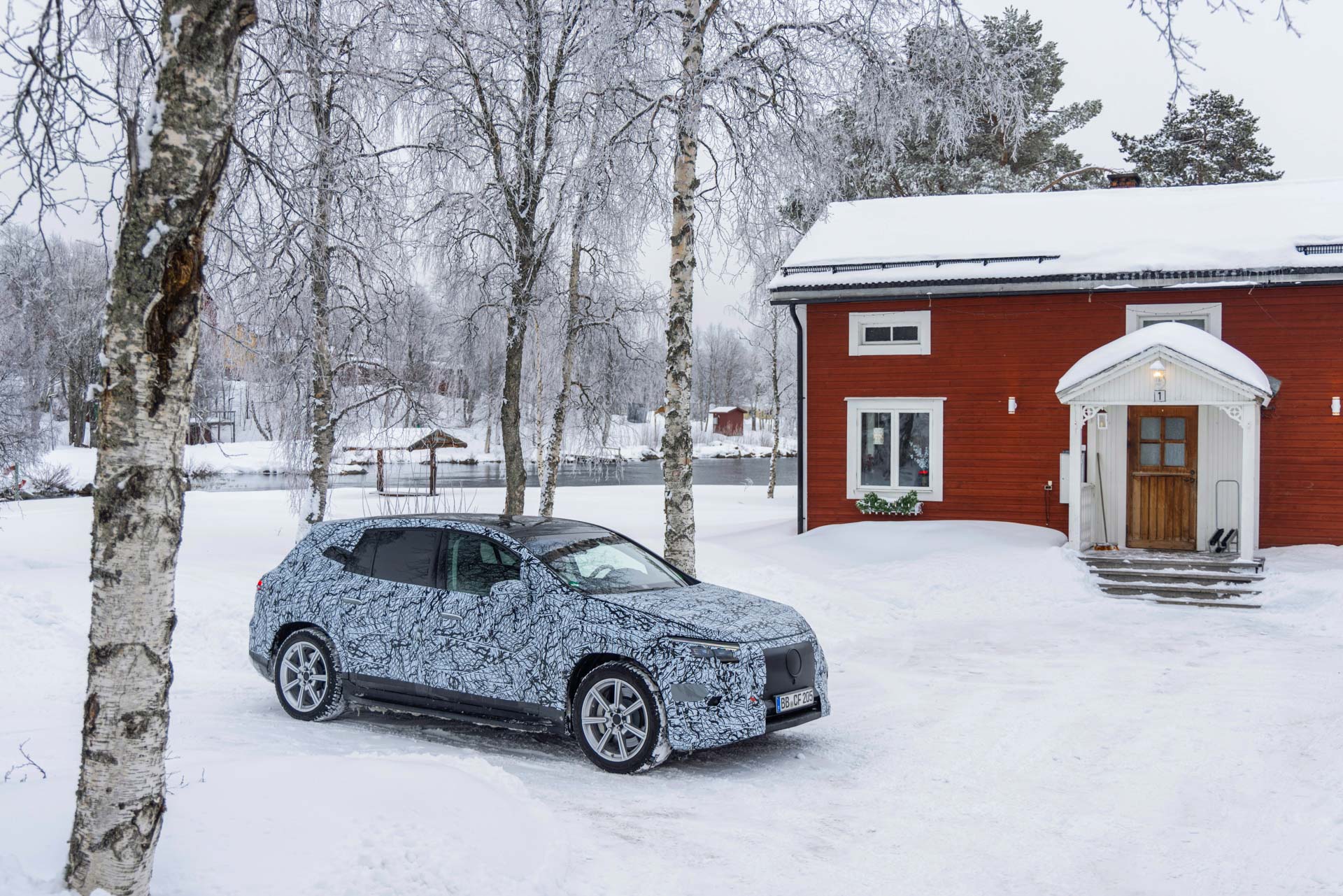 2023 Mercedes EQS SUV Uses Face-Detect Camera Tech To Let Passengers Watch TV, But Not Driver
