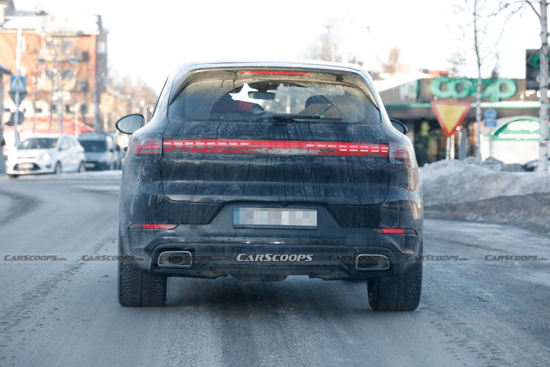 2023 Porsche Cayenne And Cayenne Coupe: Latest Spy Shots Reveal Taycan-Inspired Refresh