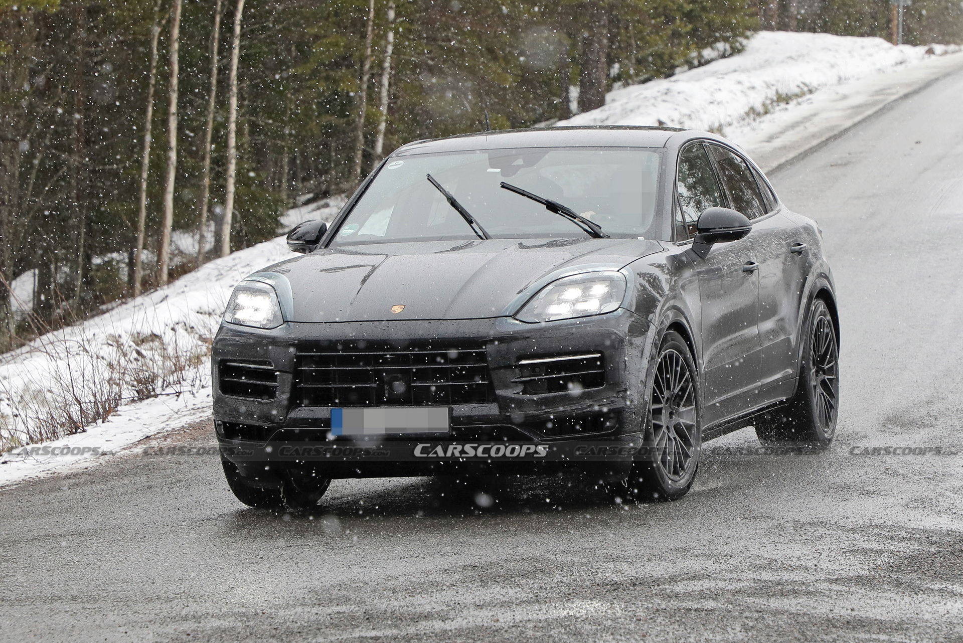 2023 Porsche Cayenne And Cayenne Coupe: Latest Spy Shots Reveal Taycan-Inspired Refresh