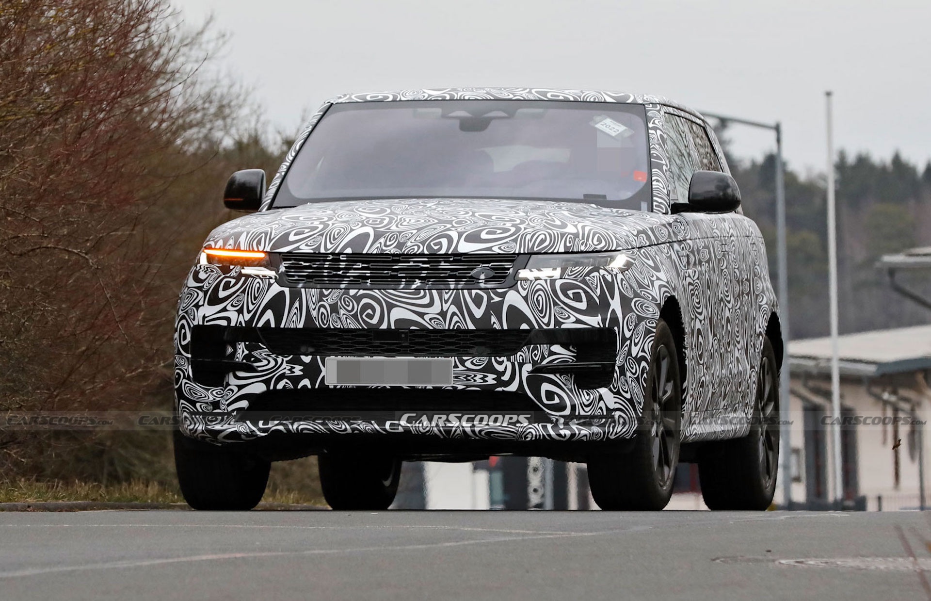 2023 Range Rover Sport PHEV Caught Testing Its Mettle In Porsche’s Back Yard