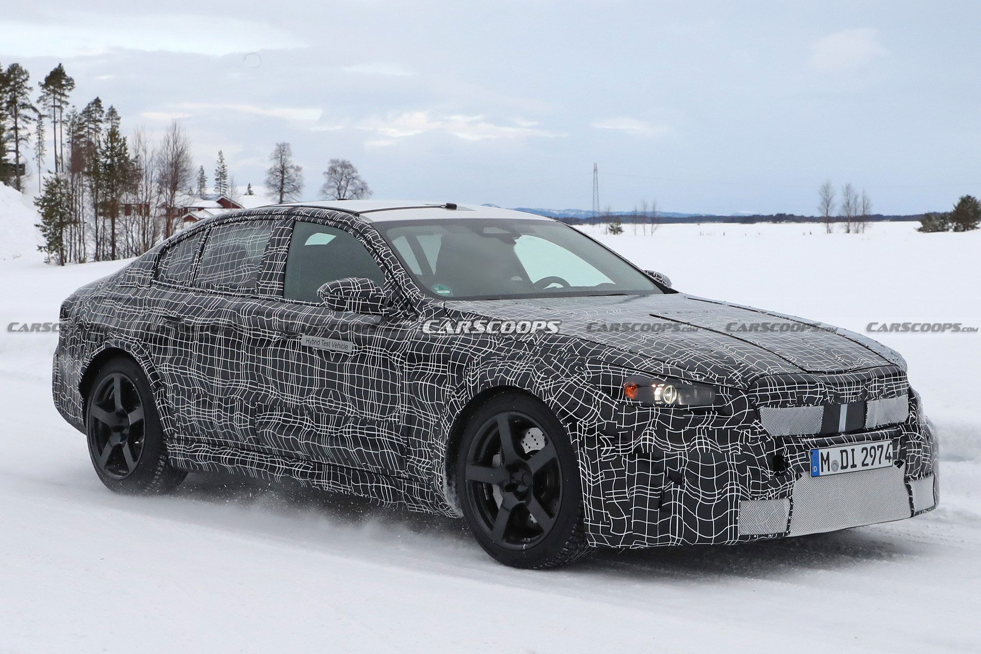 2024 BMW M5 Will Embrace Electrification, Prototype Spotted Wearing Hybrid Badges