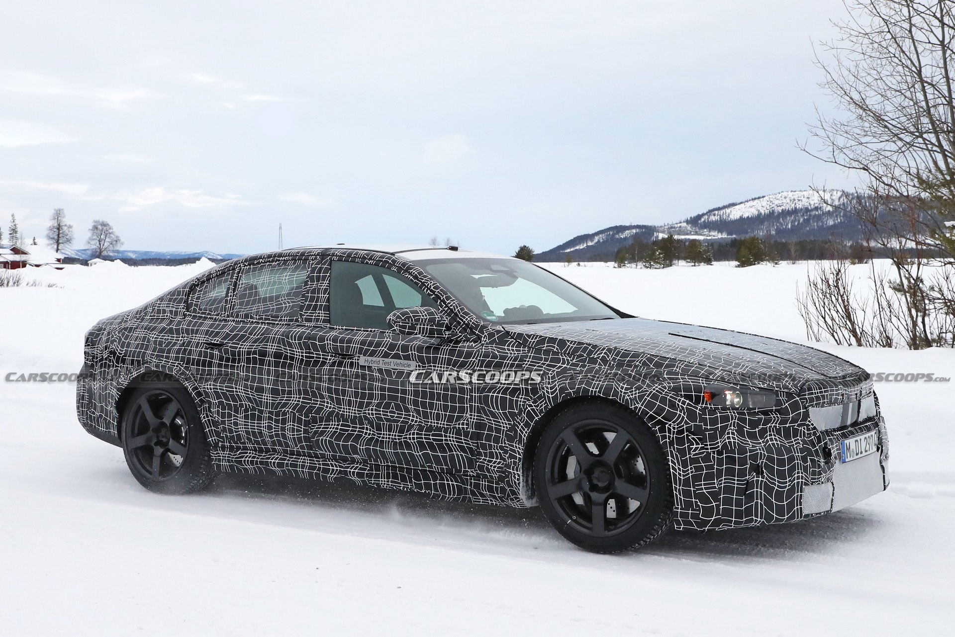 2024 BMW M5 Will Embrace Electrification, Prototype Spotted Wearing Hybrid Badges