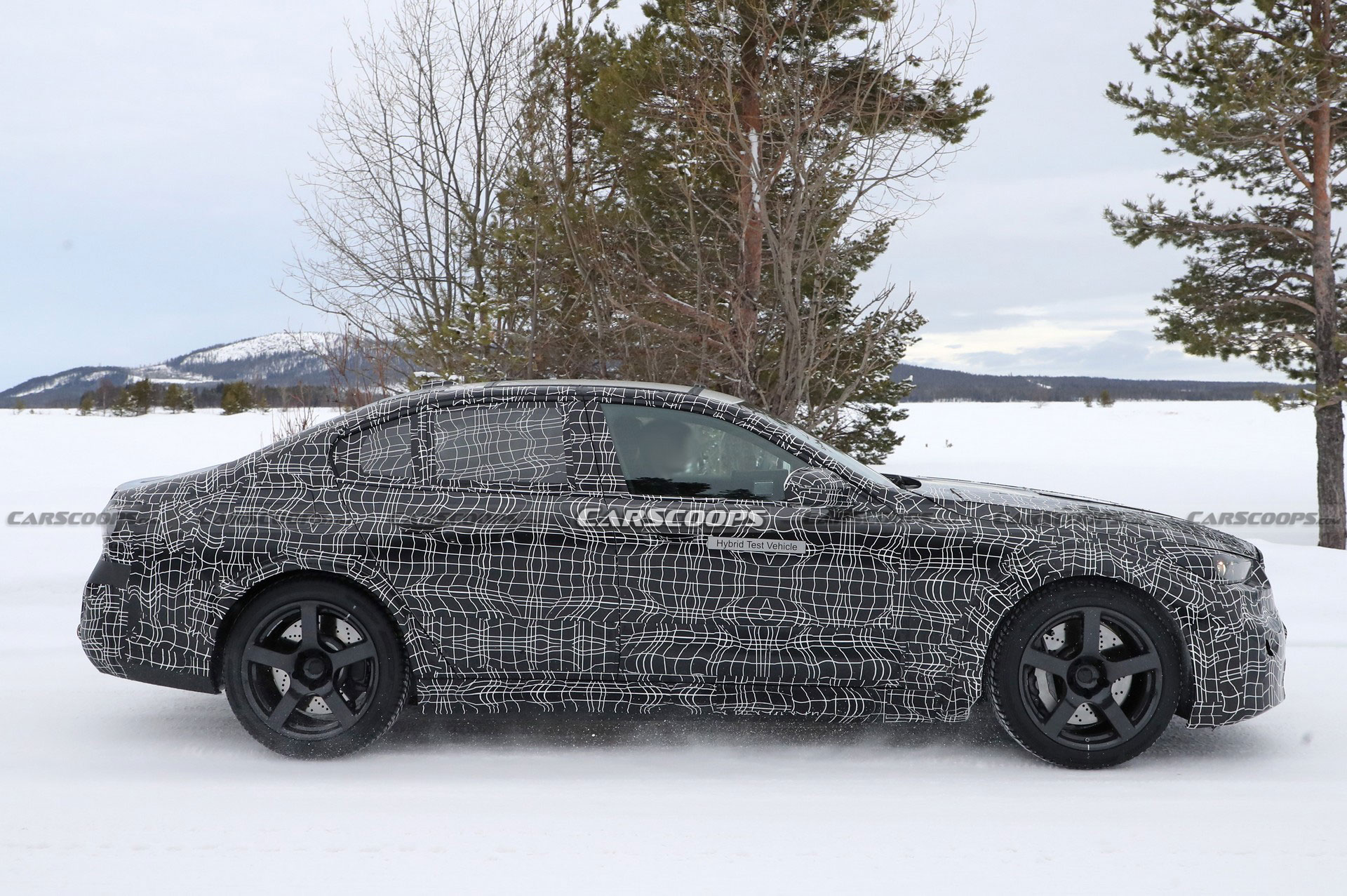 2024 BMW M5 Will Embrace Electrification, Prototype Spotted Wearing Hybrid Badges