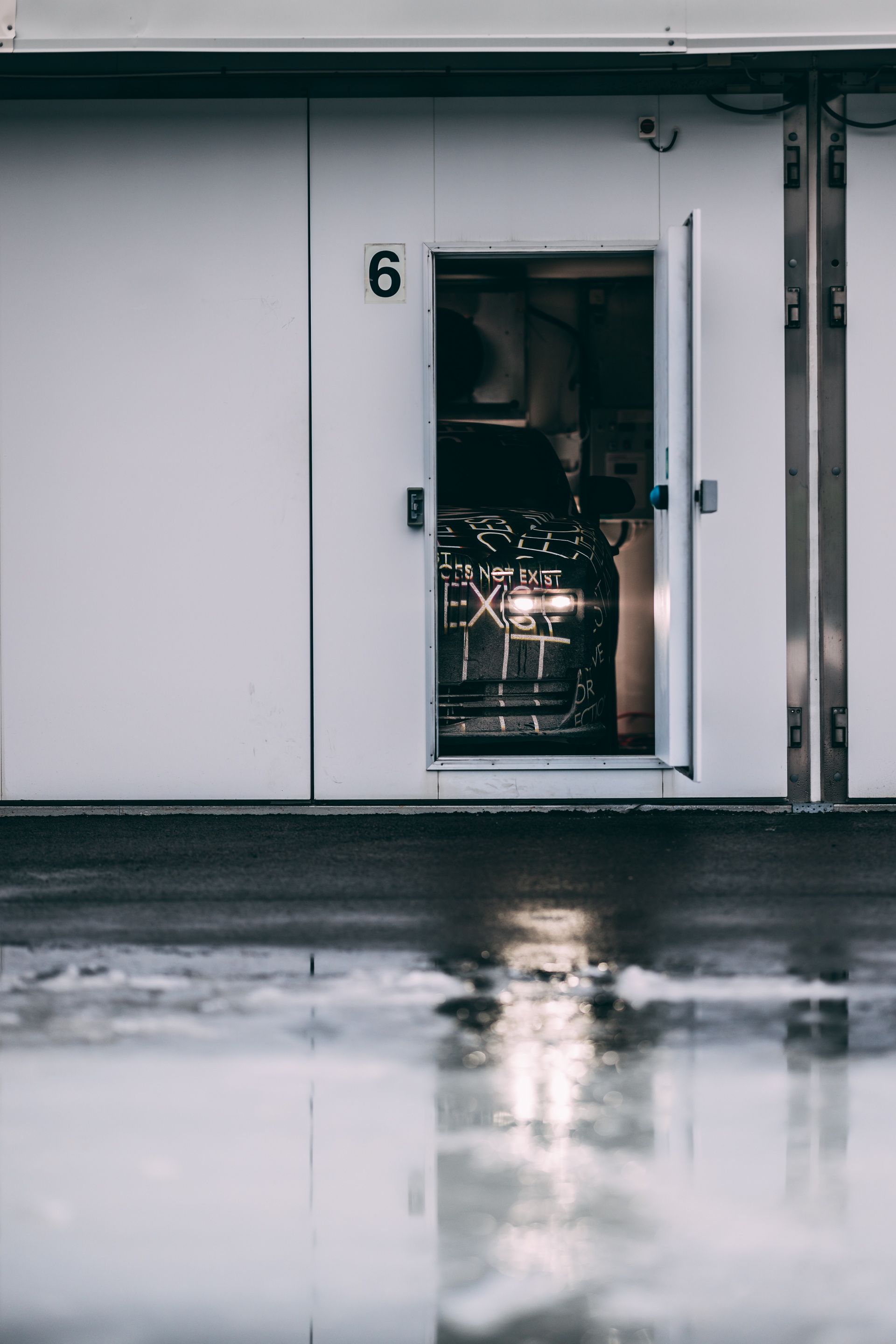 Rolls Royce Boss Says They Are “Educating” The Electric Spectre “To Think And Behave Like A Rolls Royce”