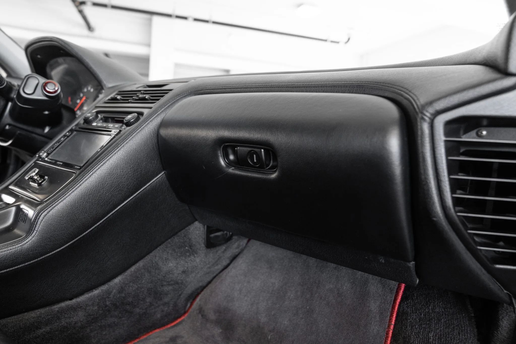 Tell Me That This Sexy Black 1991 Acura NSX Won’t Make You Forget About Electrification