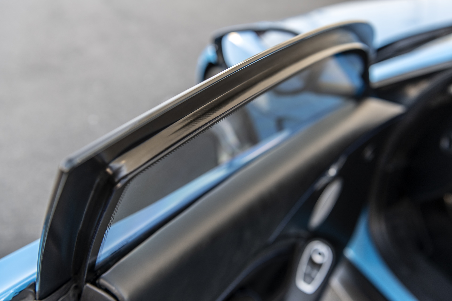 Bulletproof Aston Martin Vantage With Electric Shock Door Handles Gives Us Serious James Bond Vibes