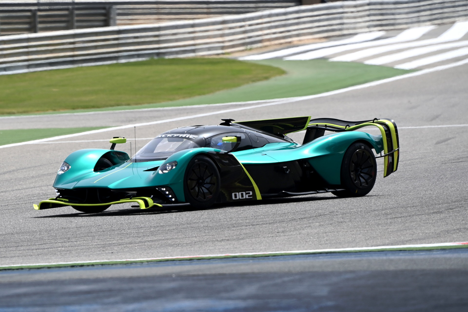Listen To The Screams Of Aston Martin Valkyrie AMR Pro’s V12 On Track