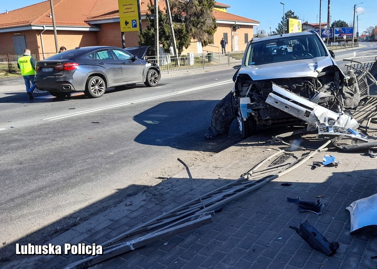 Stolen BMW X6 Tries To Evade Police, Rear Ends And Flips Nissan X-Trail