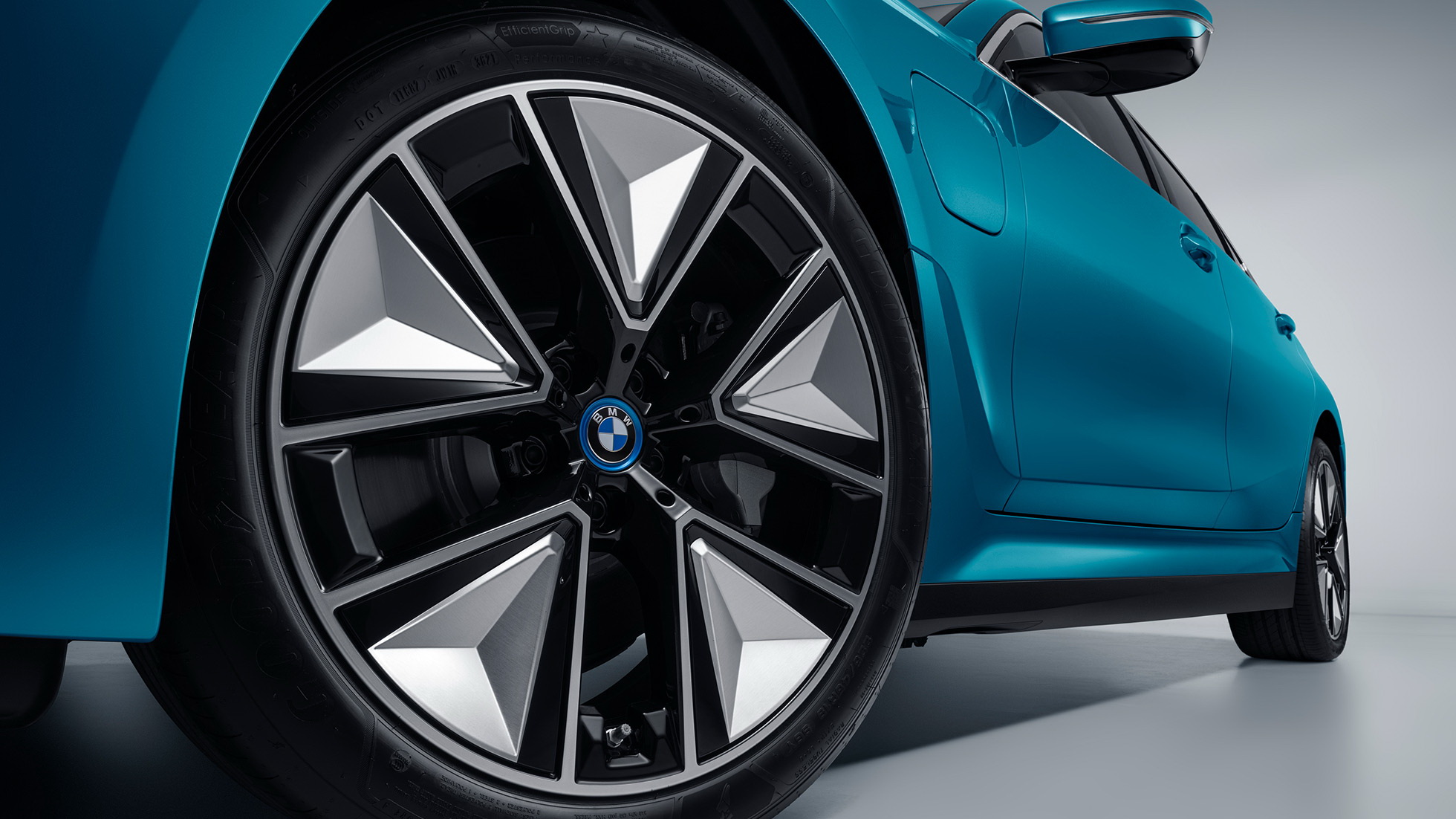 BMW i3 eDrive35L Is A Fully Electric Long-Wheelbase 3-Series For China