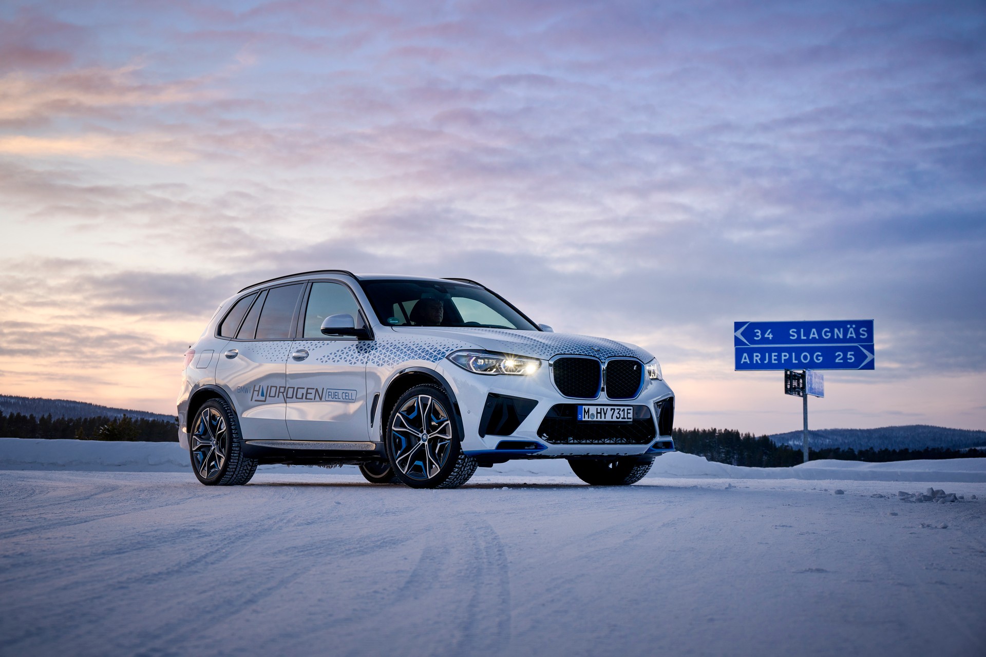 BMW iX5 Hydrogen Wrapping Up Winter Testing, Limited Production Slated For Later This Year