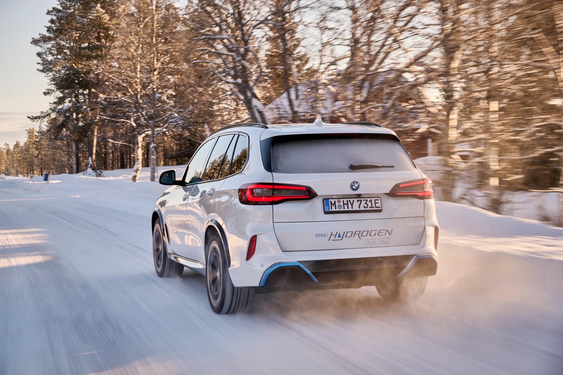 Hy-5s All Around At Munich As BMW Begins iX5 Hydrogen Production