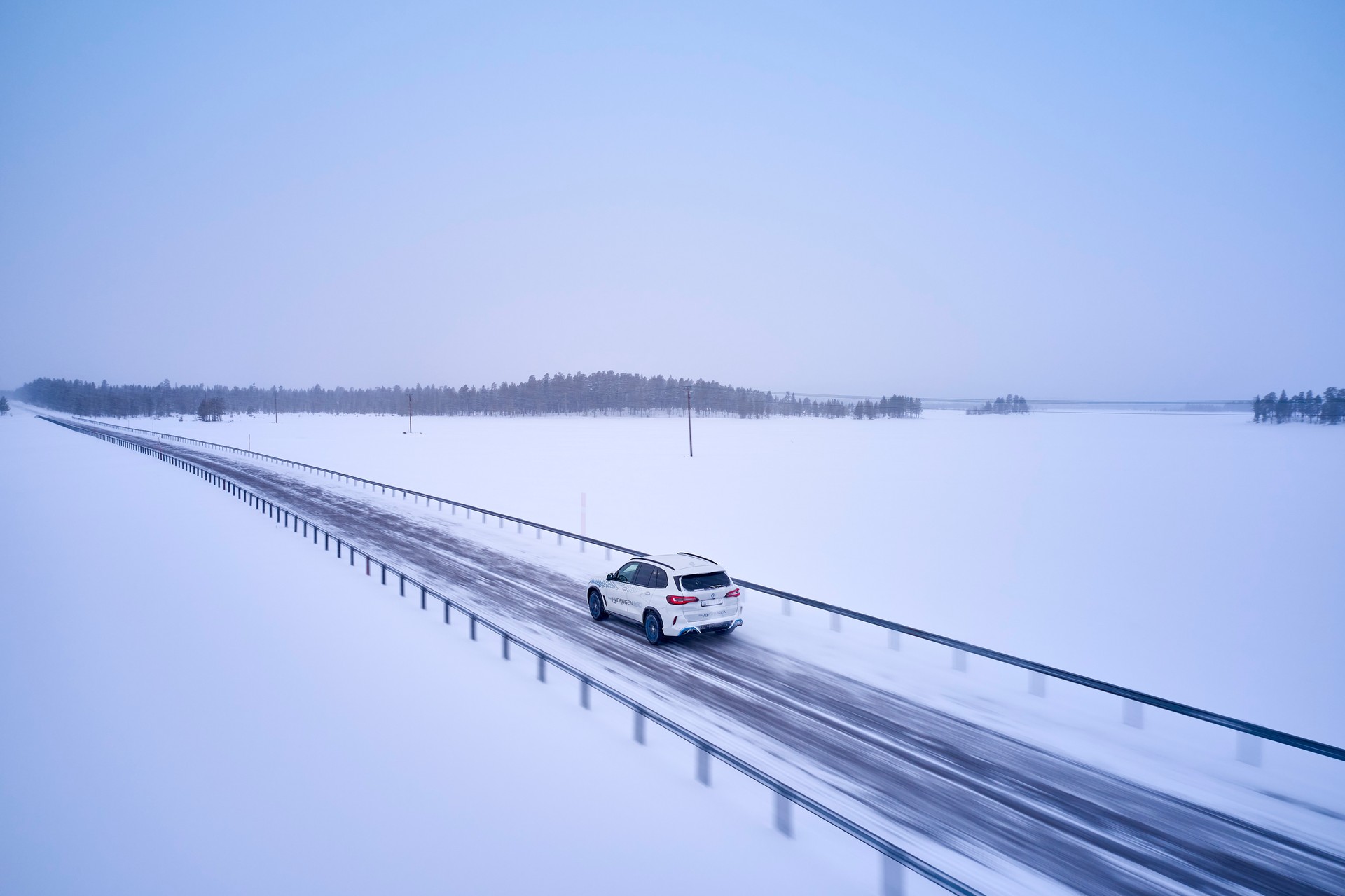 BMW iX5 Hydrogen Wrapping Up Winter Testing, Limited Production Slated For Later This Year