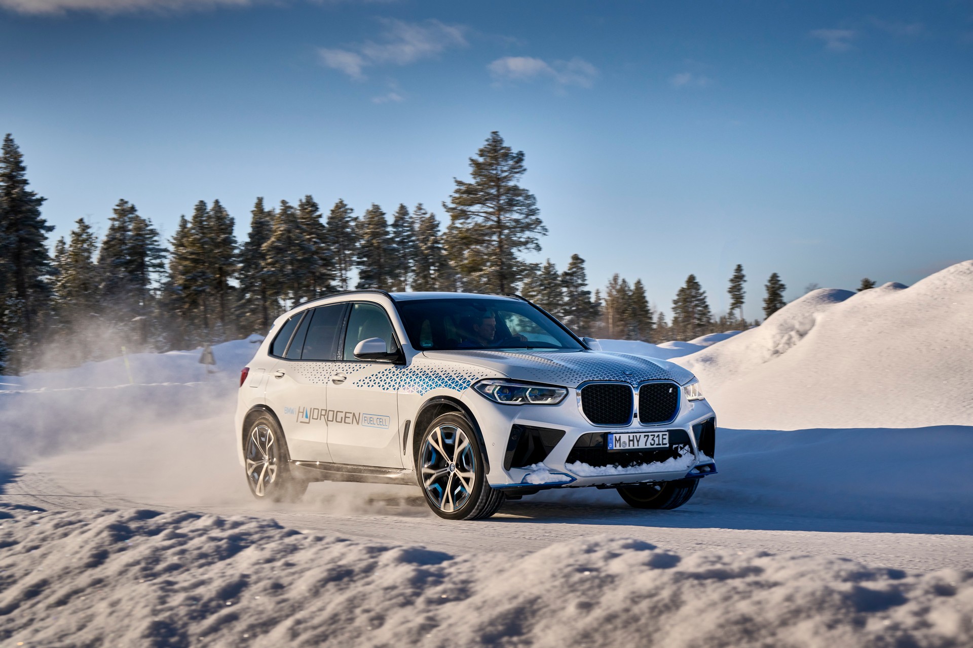 Hy-5s All Around At Munich As BMW Begins iX5 Hydrogen Production