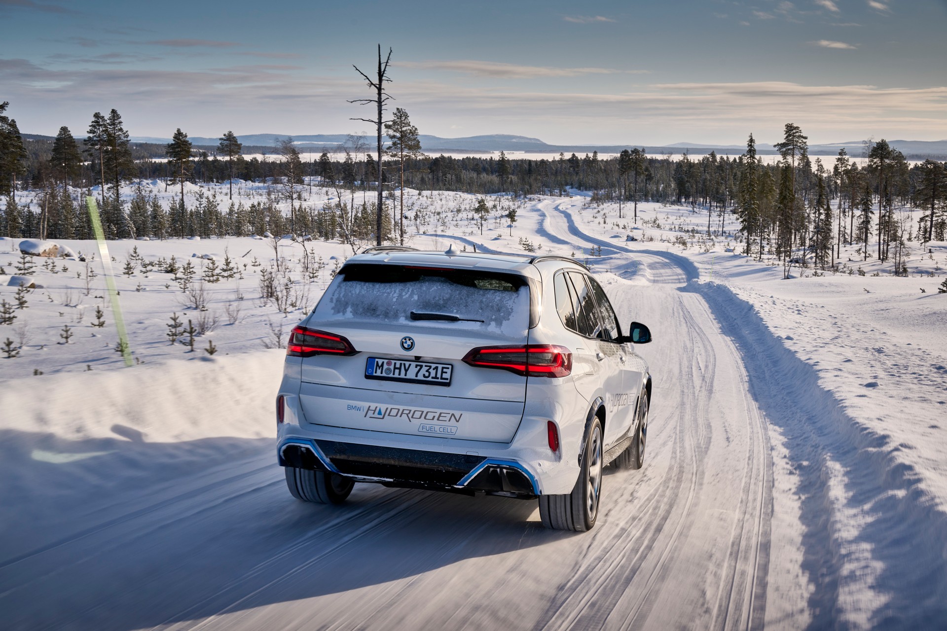 Hy-5s All Around At Munich As BMW Begins iX5 Hydrogen Production