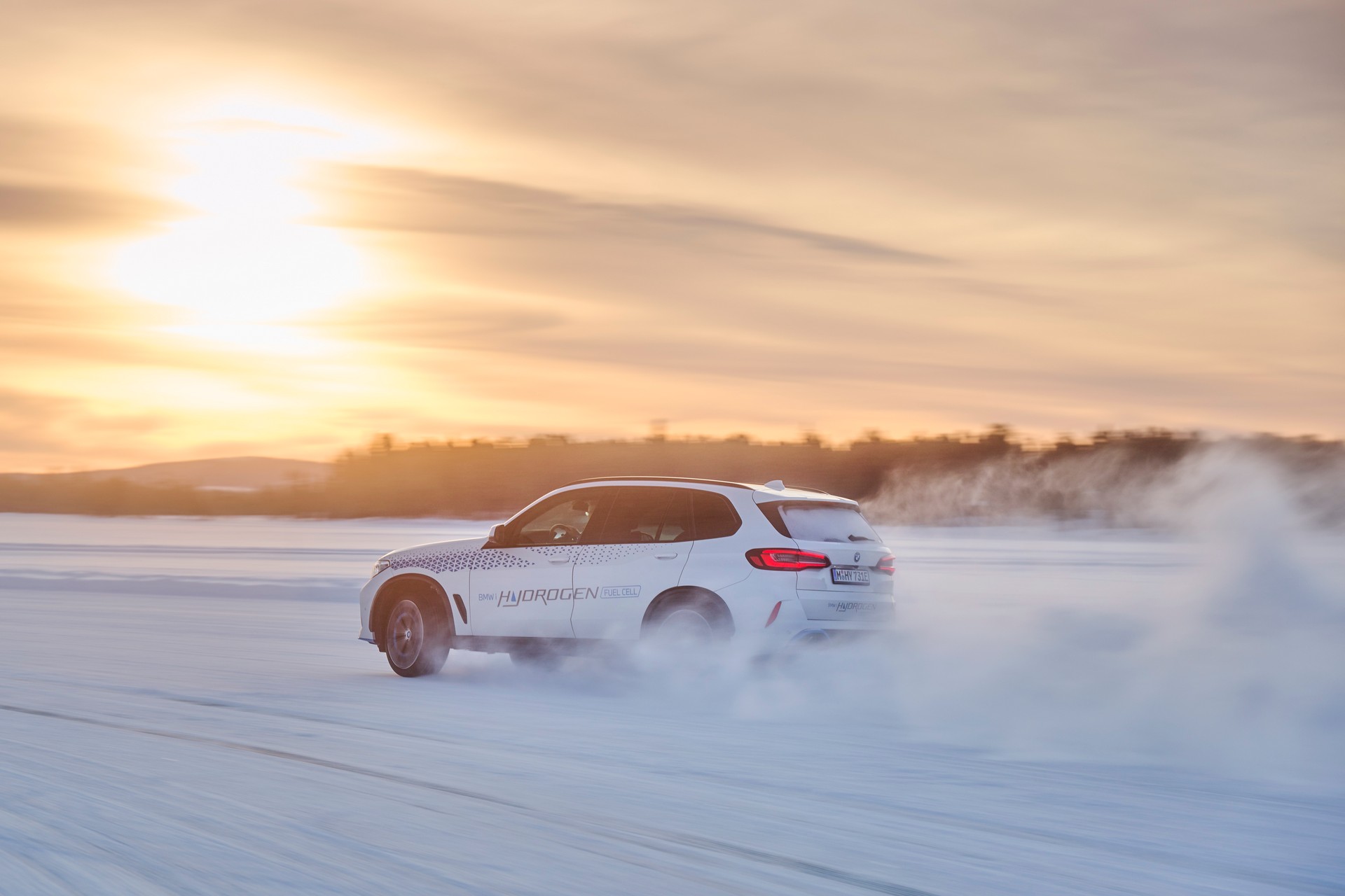 BMW iX5 Hydrogen Wrapping Up Winter Testing, Limited Production Slated For Later This Year