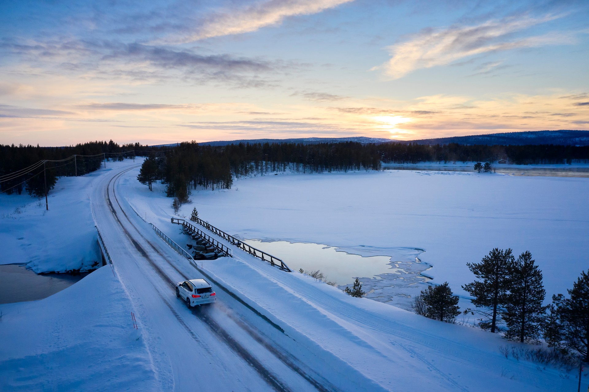 BMW iX5 Hydrogen Wrapping Up Winter Testing, Limited Production Slated For Later This Year