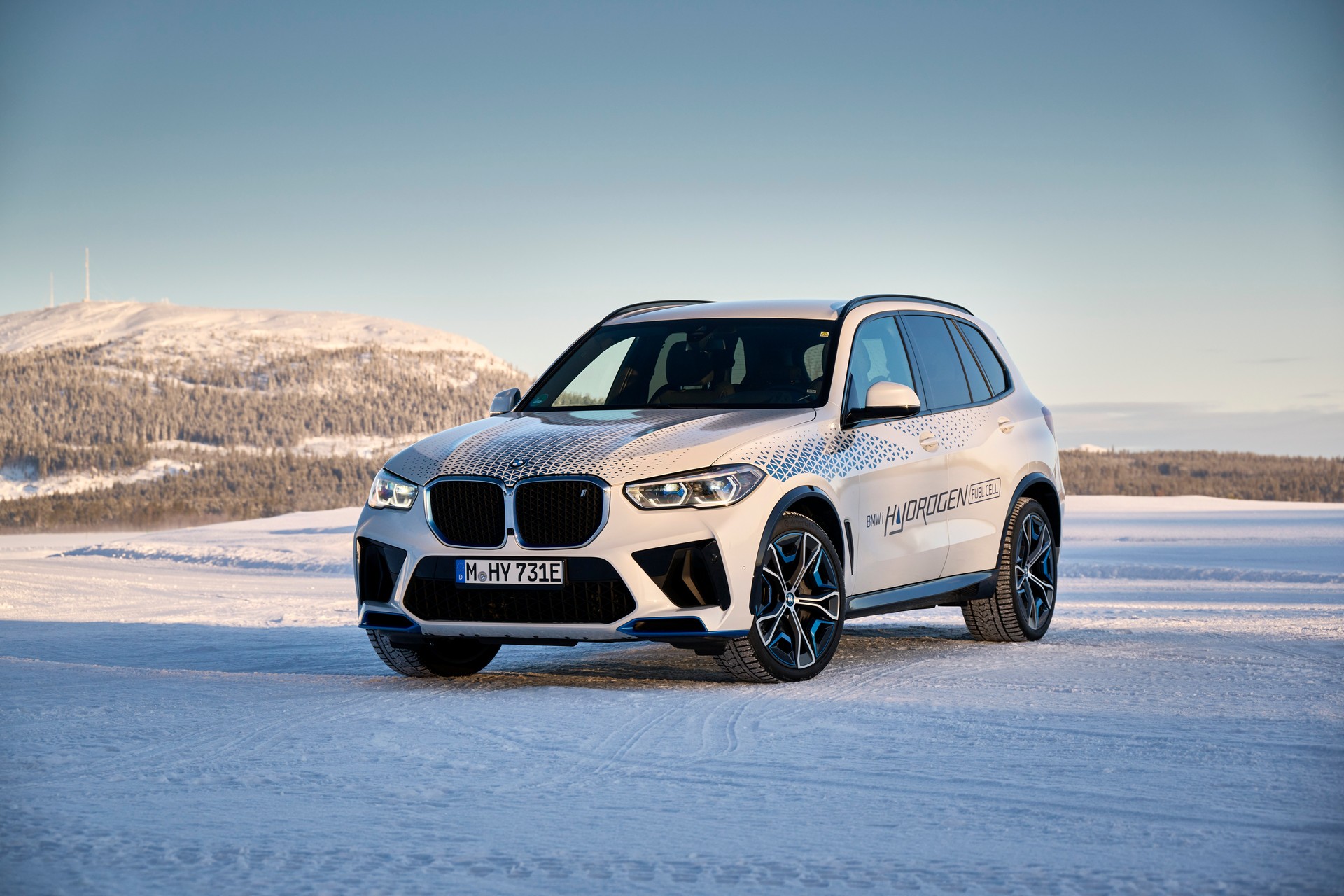 BMW iX5 Hydrogen Wrapping Up Winter Testing, Limited Production Slated For Later This Year