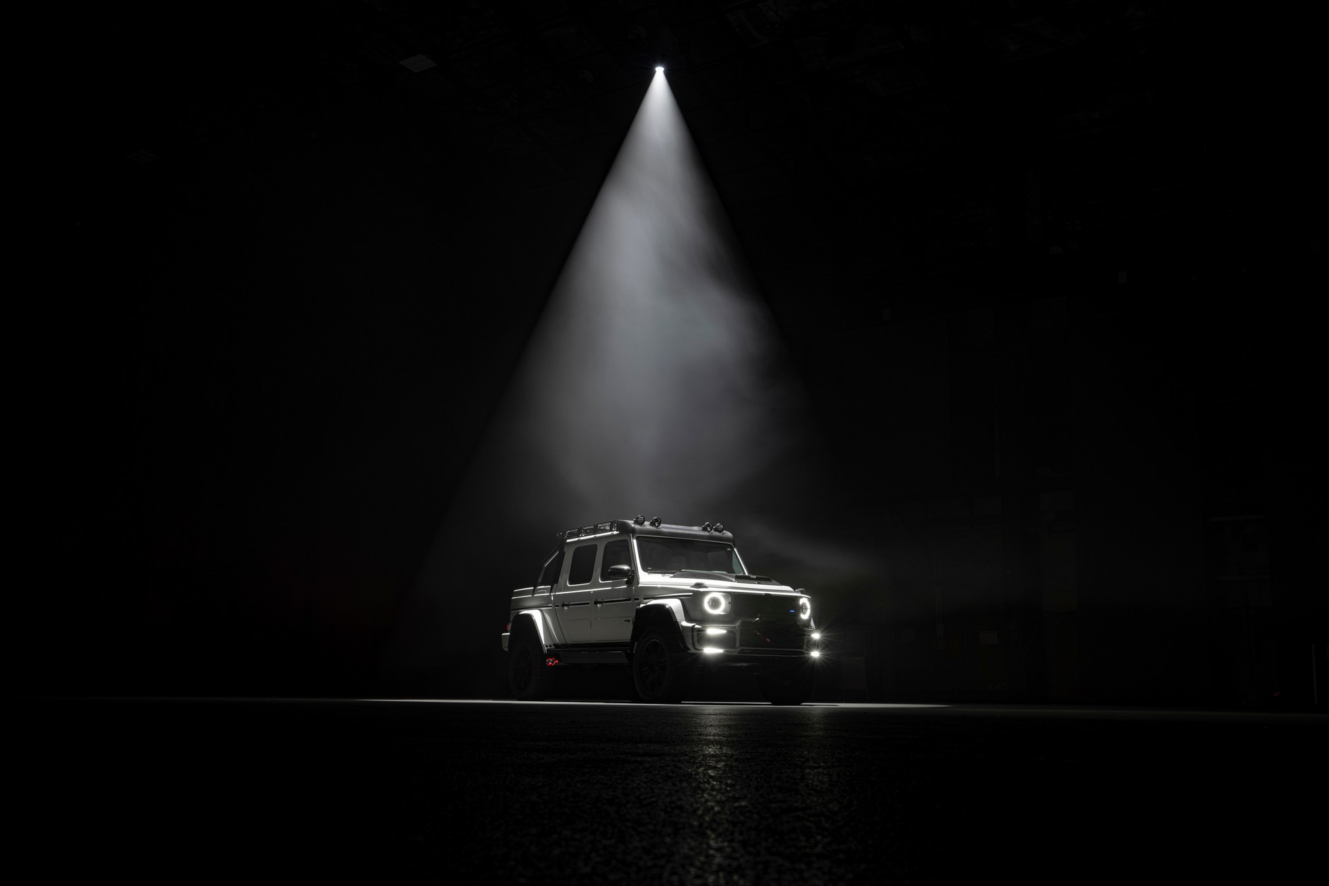 Brabus Creates Its Latest 800 XLP G-Class Adventure Dubbed ‘Superwhite’