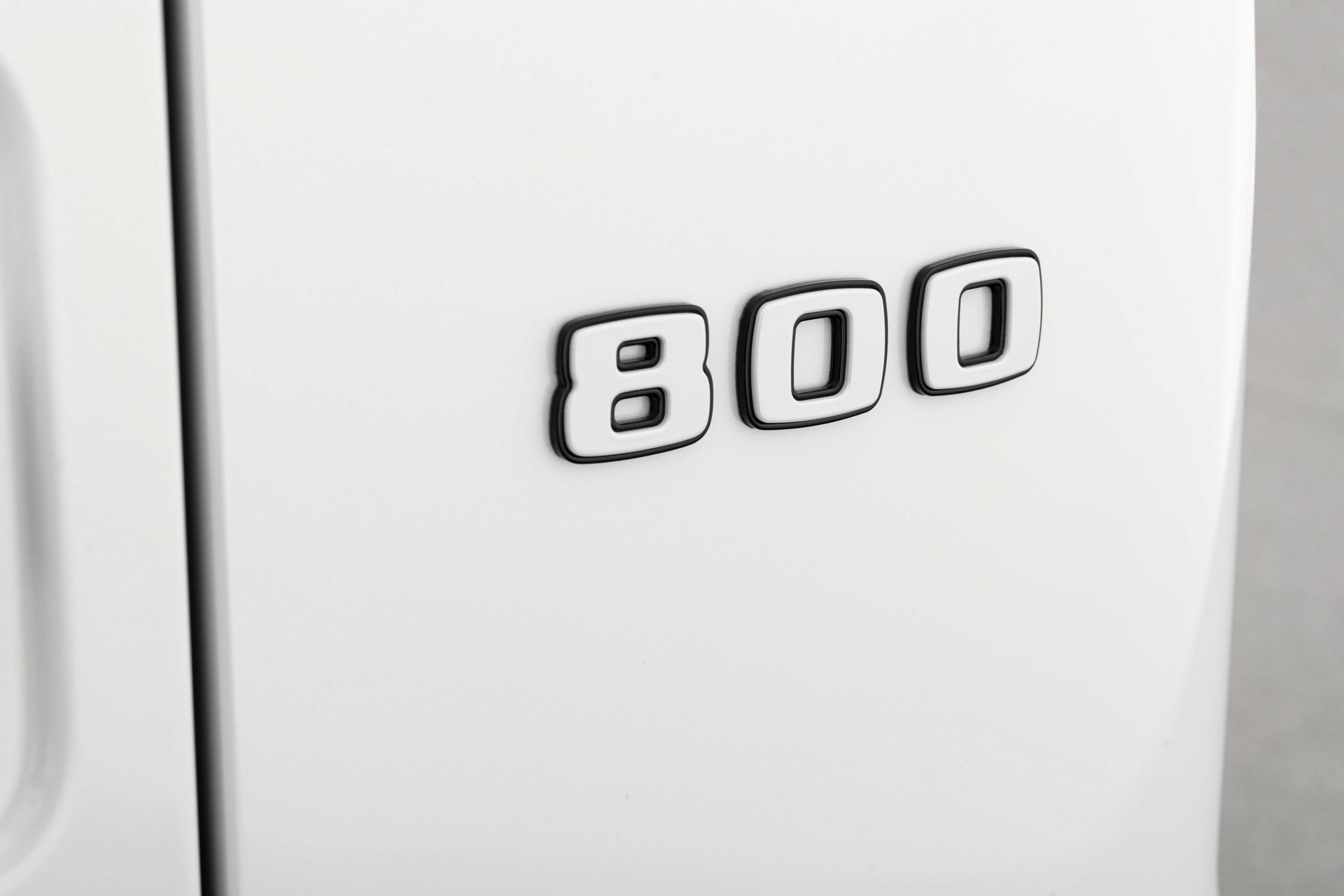 Brabus Creates Its Latest 800 XLP G-Class Adventure Dubbed ‘Superwhite’