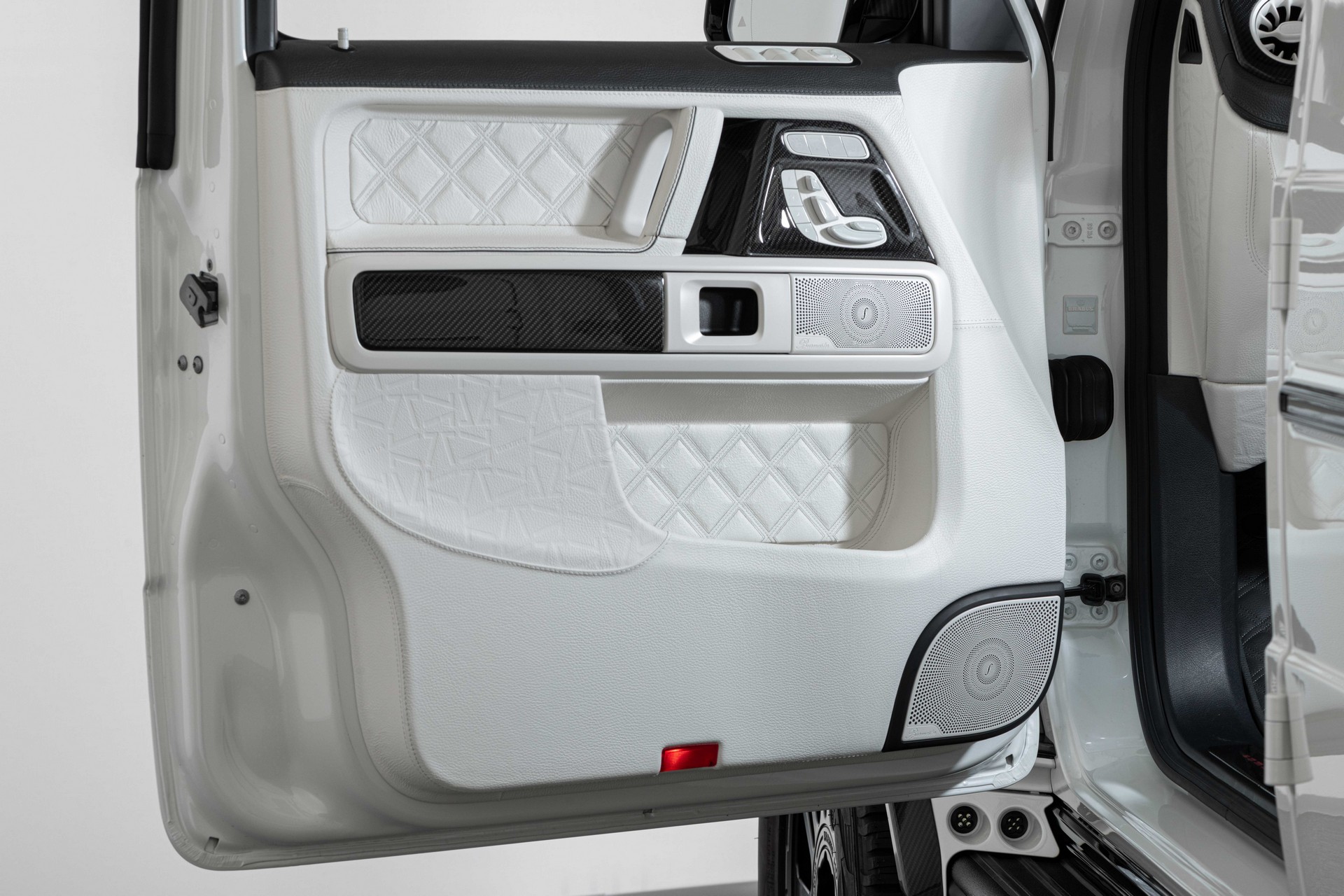 Brabus Creates Its Latest 800 XLP G-Class Adventure Dubbed ‘Superwhite’