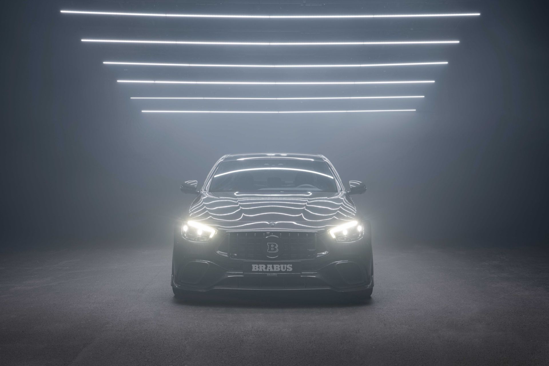 Brabus 900 Is A Blacked-Out Mercedes-AMG E 63 S With 888 HP