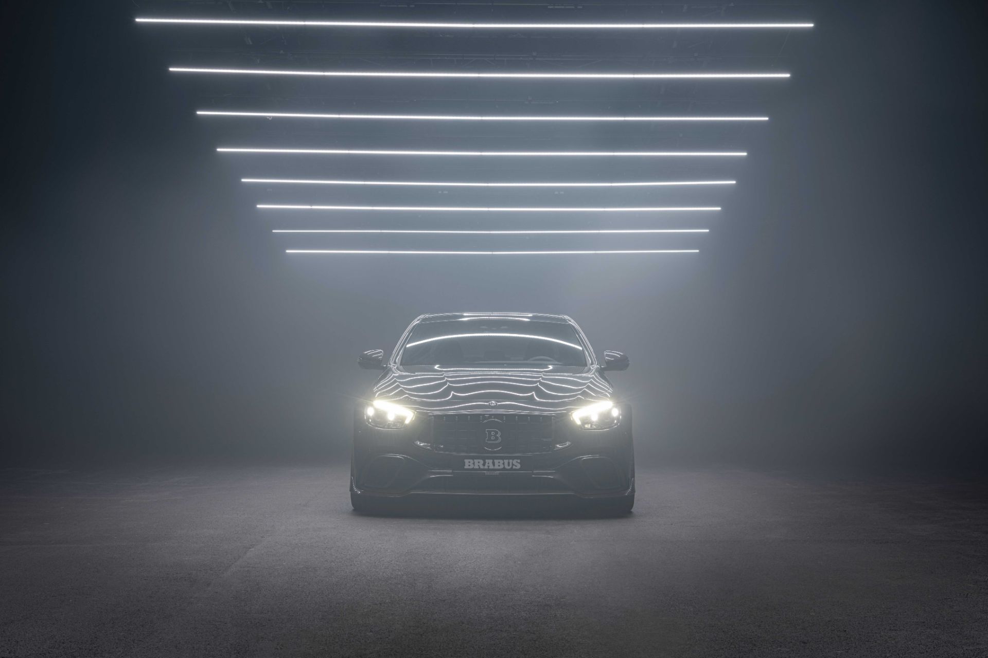 Brabus 900 Is A Blacked-Out Mercedes-AMG E 63 S With 888 HP