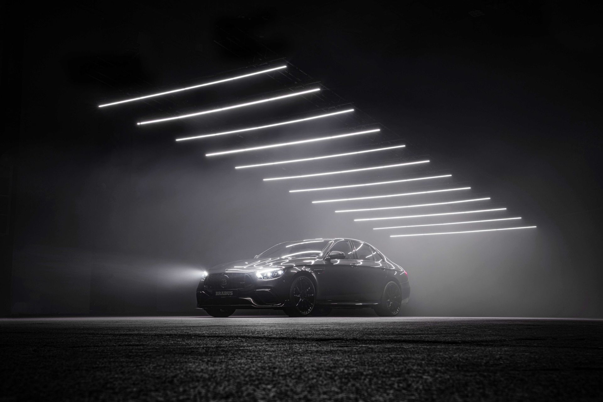 Brabus 900 Is A Blacked-Out Mercedes-AMG E 63 S With 888 HP