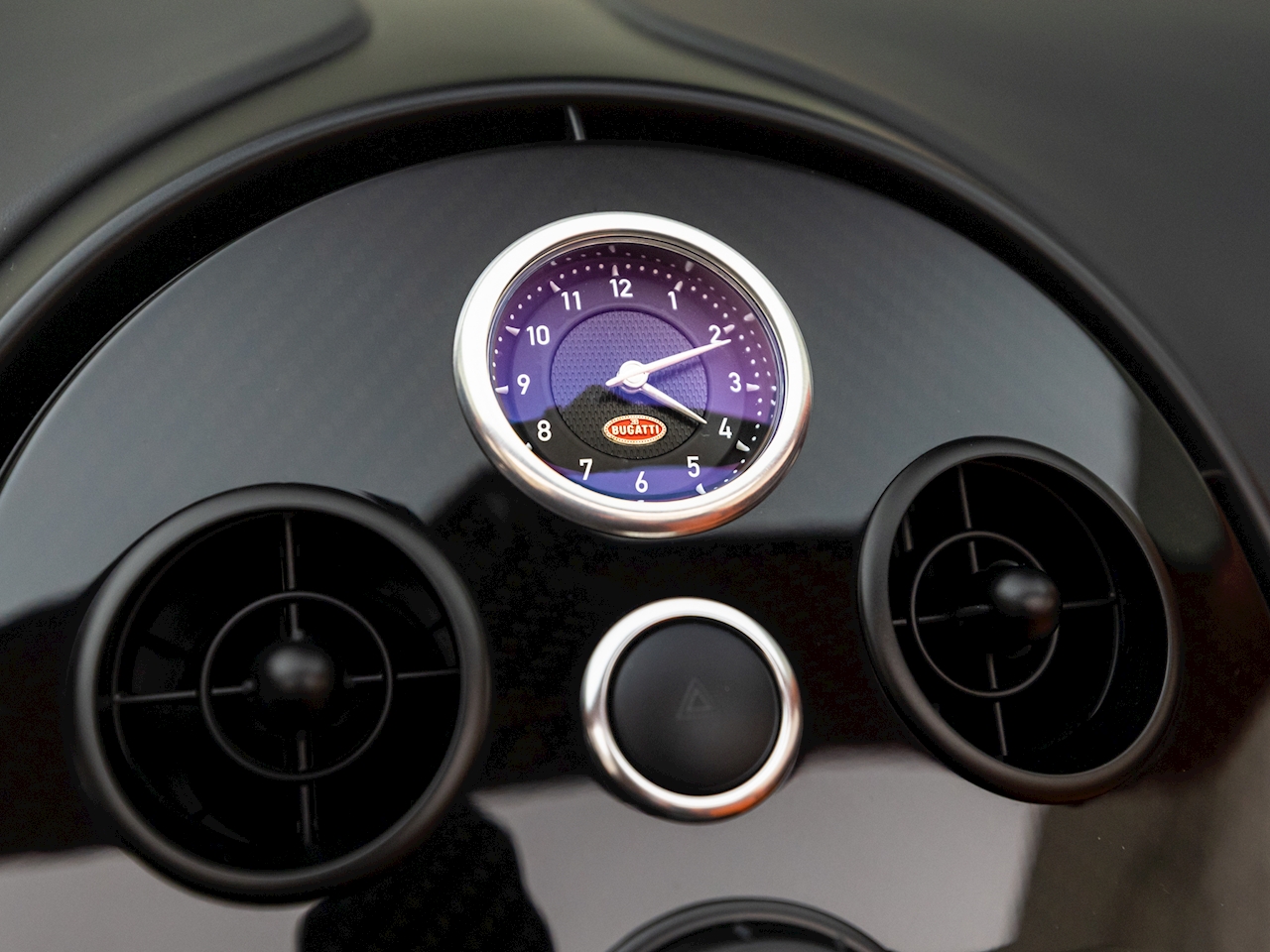 Bugatti Veyron Grand Sport Vitesse Looks Dapper In Dark Blue Carbon Fiber