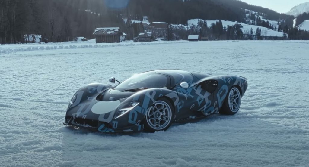  Listen To The Gorgeous De Tomaso P72’s V8 Roar As It Slides Across A Frozen Lake