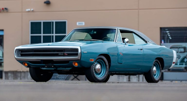 This Is The Only 1970 Dodge Charger Hemi R/T Painted In Light Blue ...