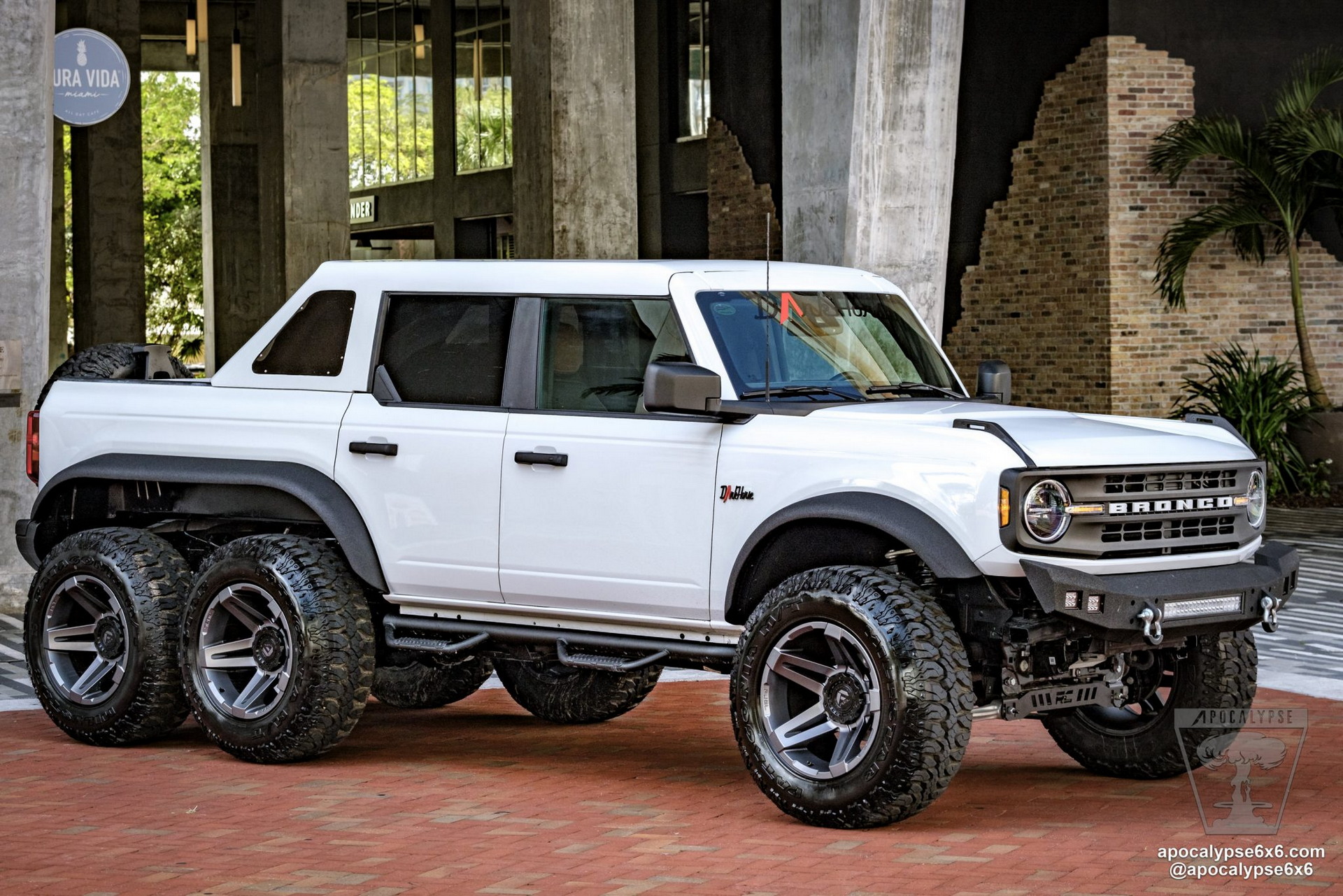 Get A Closer Look At Apocalypse’s Six-Wheeled Ford Bronco ‘Dark Horse’