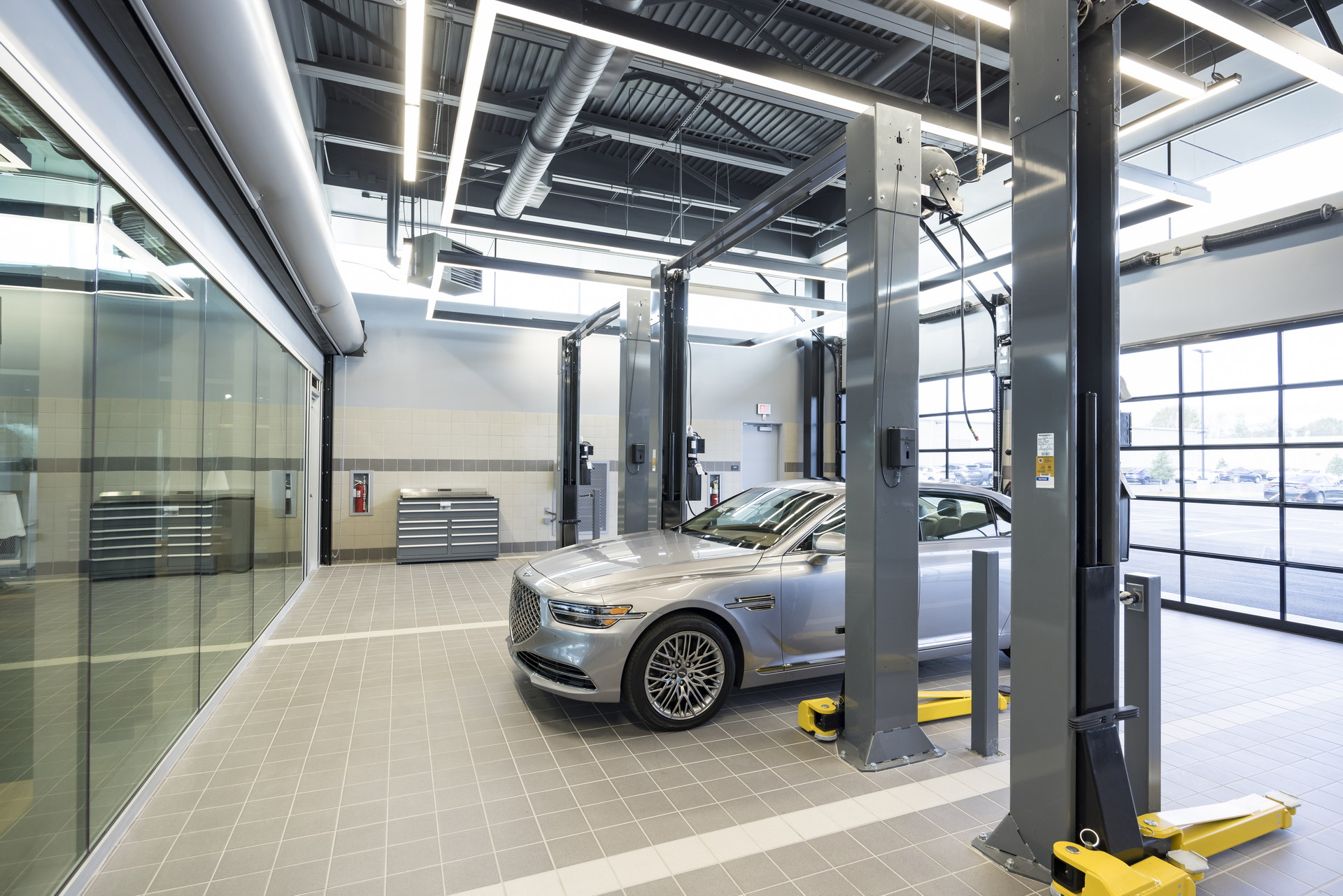 Genesis Opens Its First U.S.-Based Standalone Dealership In Louisiana