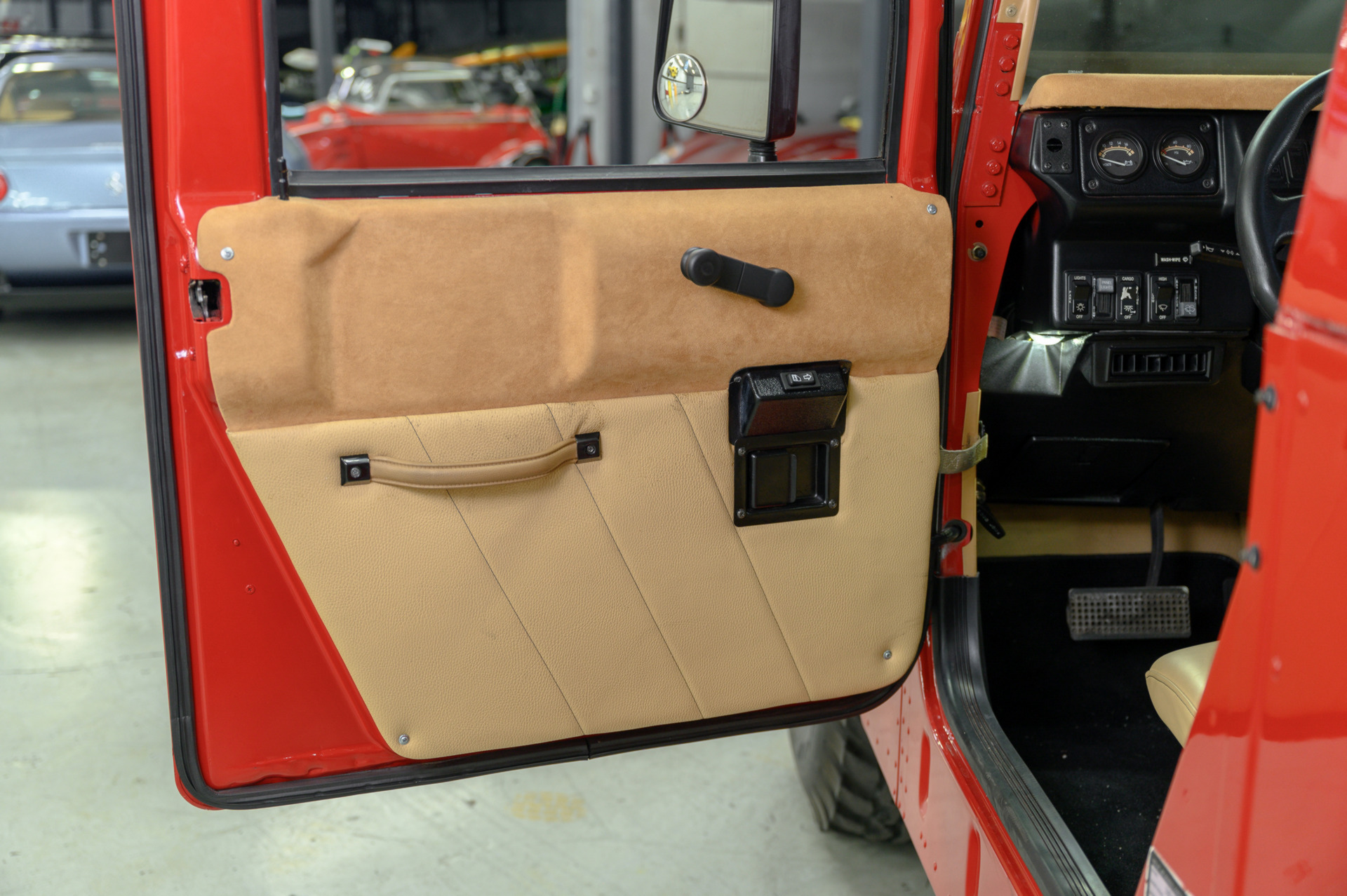 Rare 1995 Hummer H1 Truck Will Make You Forget About The Electric One