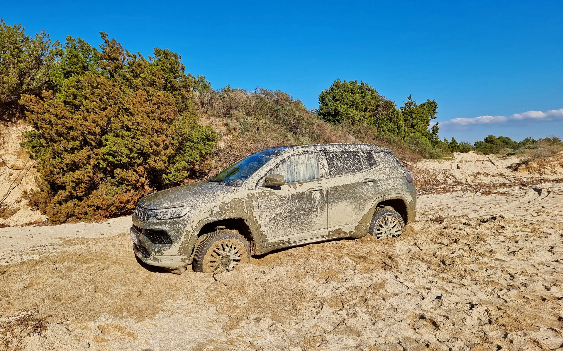 I Got Stuck With A 4WD Jeep In The Sand And It Was All My Fault