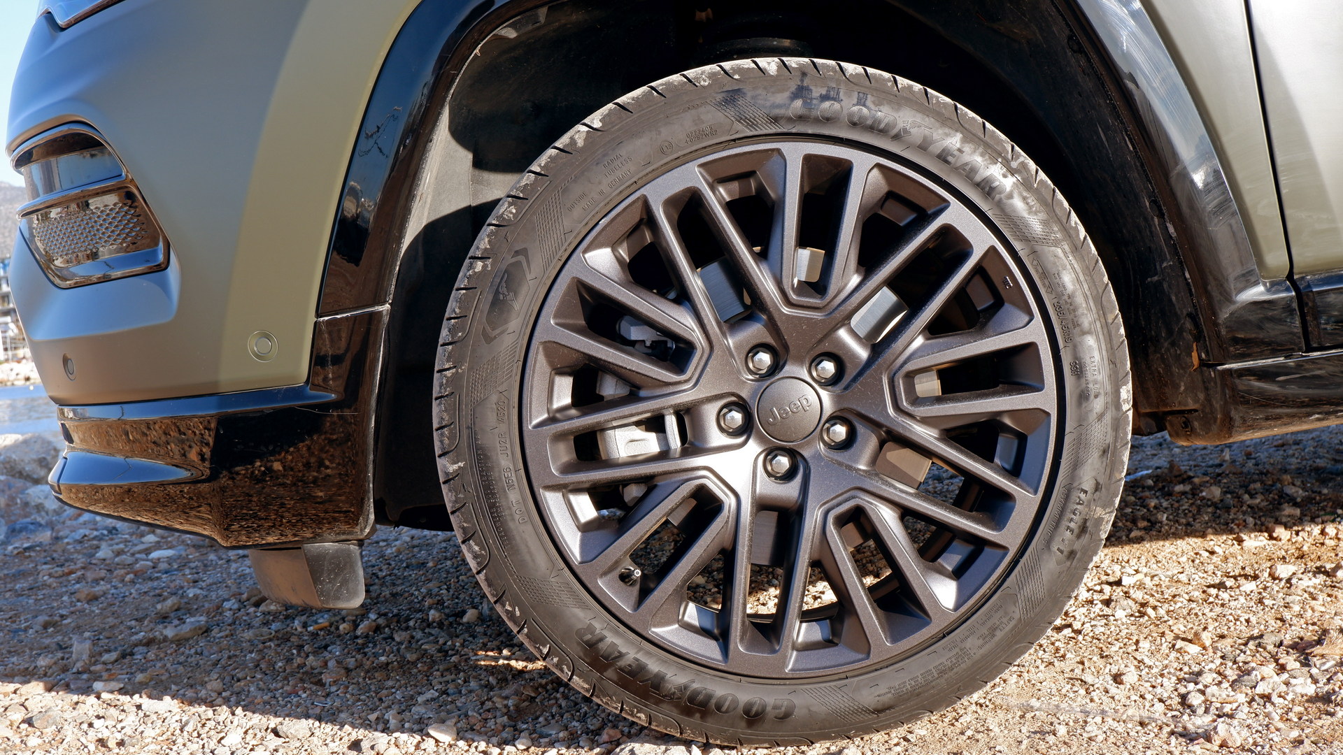 I Got Stuck With A 4WD Jeep In The Sand And It Was All My Fault