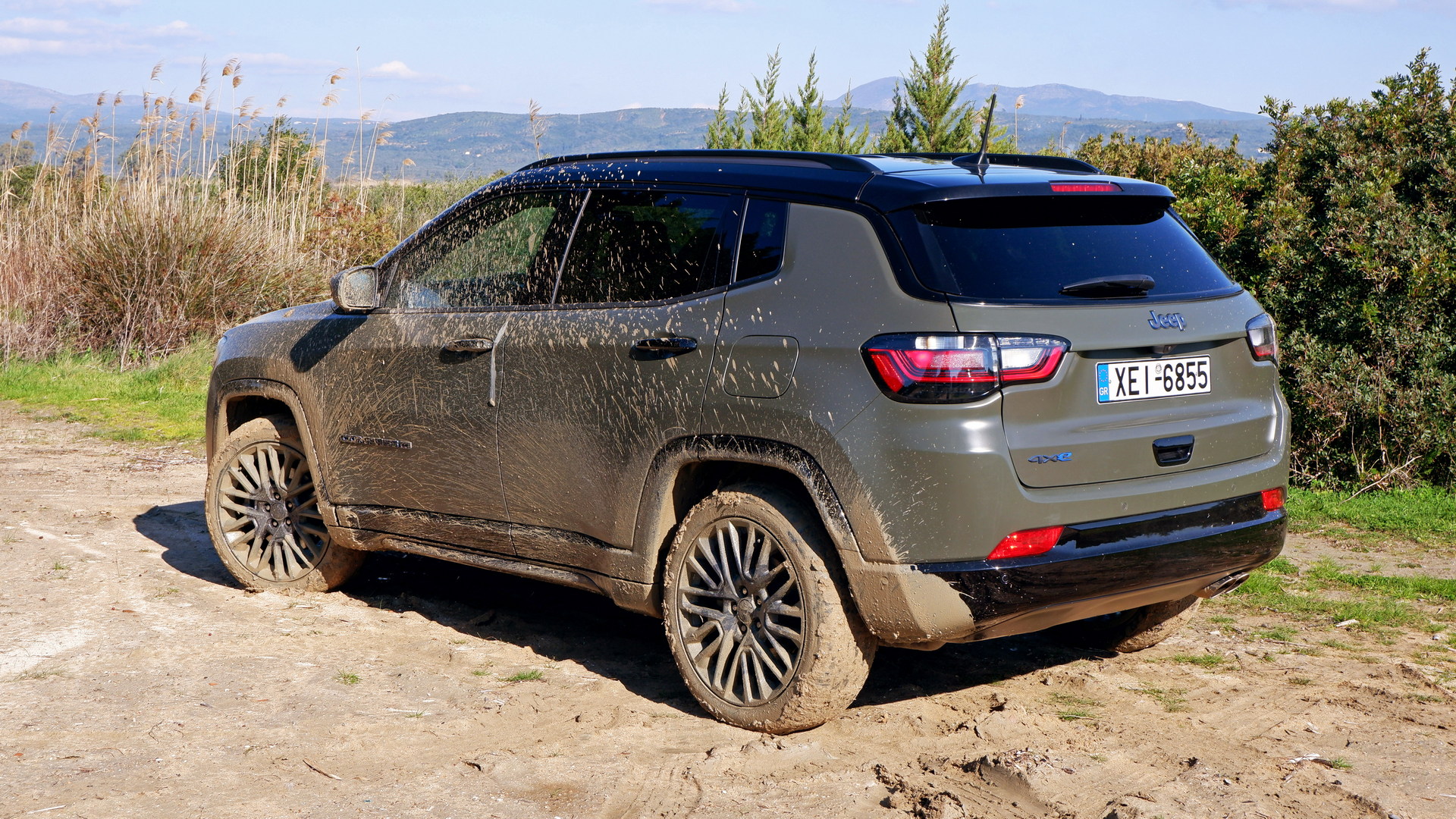 I Got Stuck With A 4WD Jeep In The Sand And It Was All My Fault