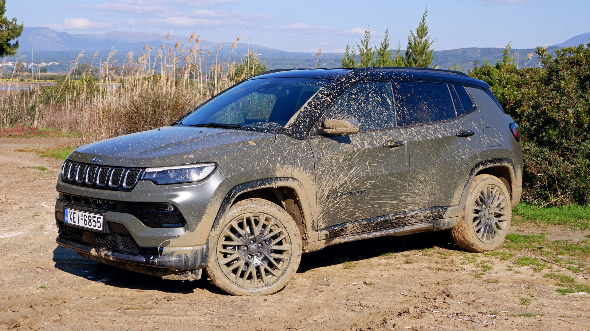 I Got Stuck With A 4WD Jeep In The Sand And It Was All My Fault