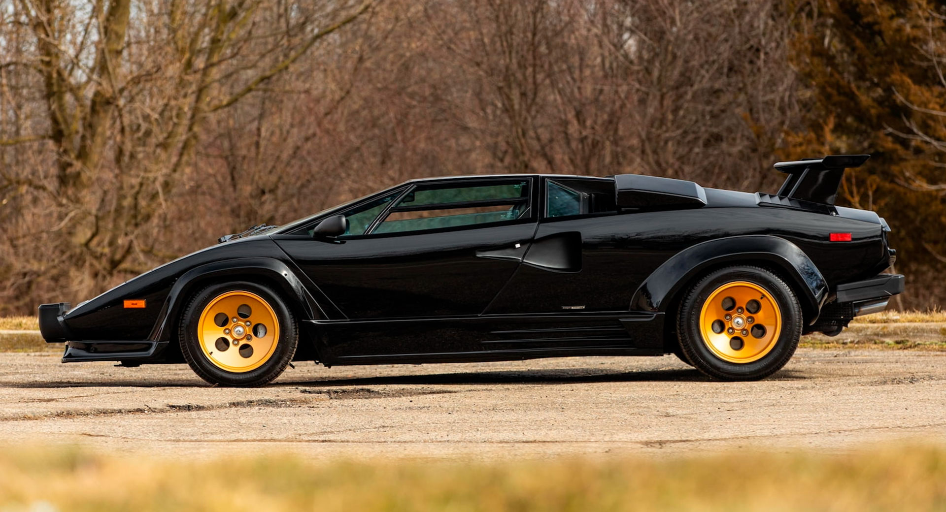 This 1988 Lamborghini Countach LP5000 Quattrovalvole Looks Just As Good As It Did New