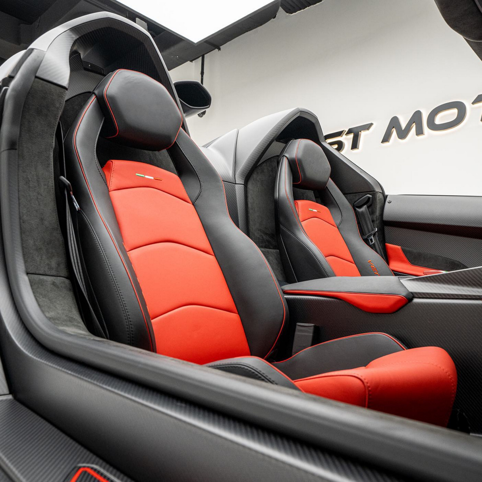 The World’s Only Exposed Carbon Lamborghini Veneno Needs A New Home