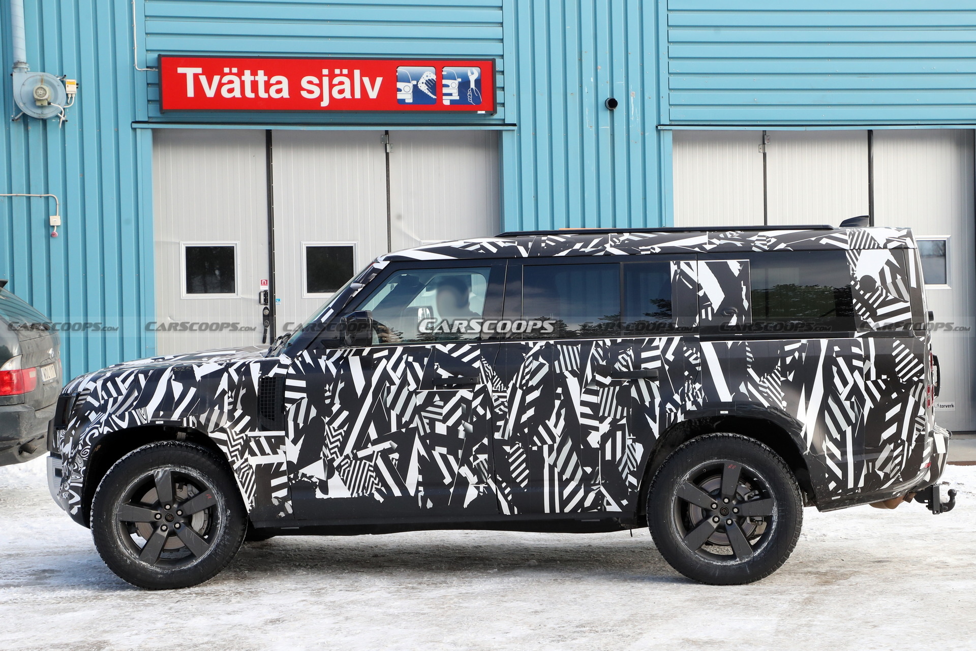 Land Rover’s Longer Defender 130 Spied Testing In The Snow