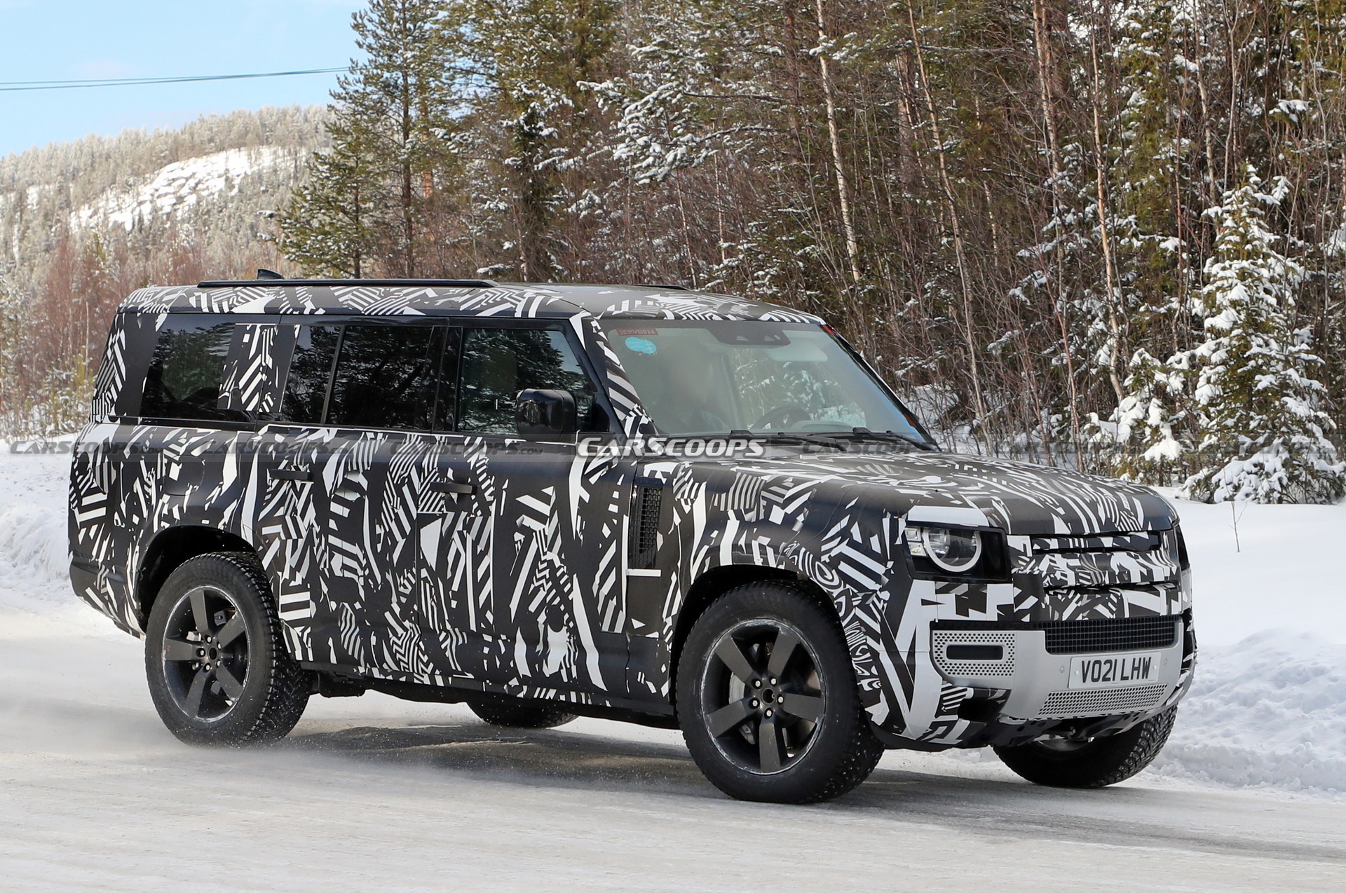 Land Rover’s Longer Defender 130 Spied Testing In The Snow