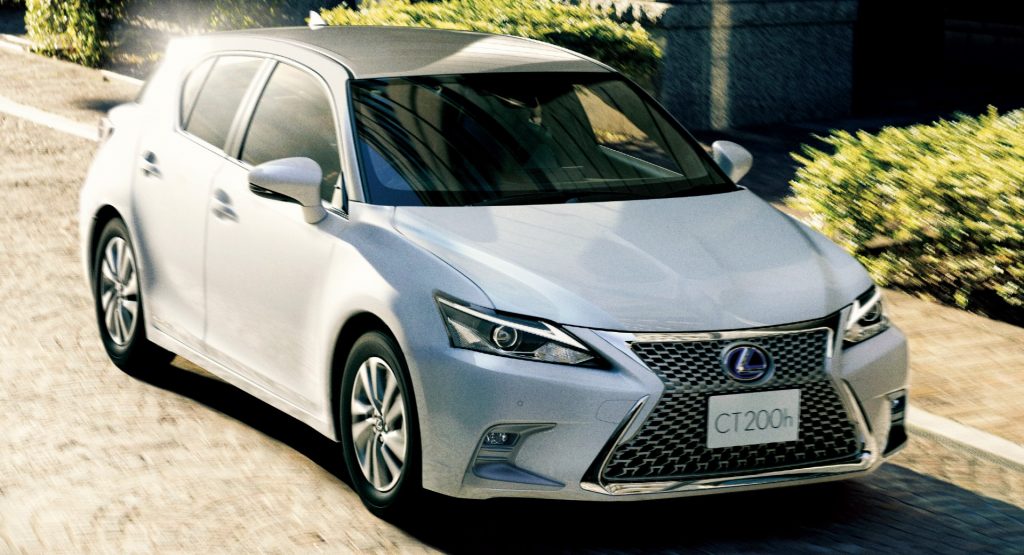  Lexus Sends Off The CT 200h With “Cherised Touring” Special Edition In Japan