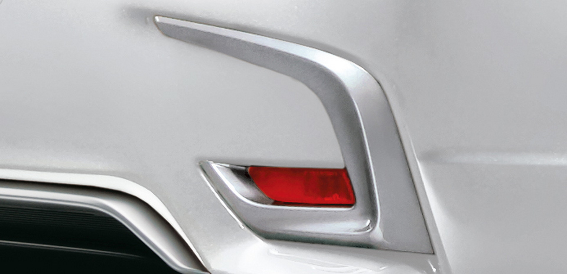 Lexus Sends Off The CT 200h With “Cherised Touring” Special Edition In Japan