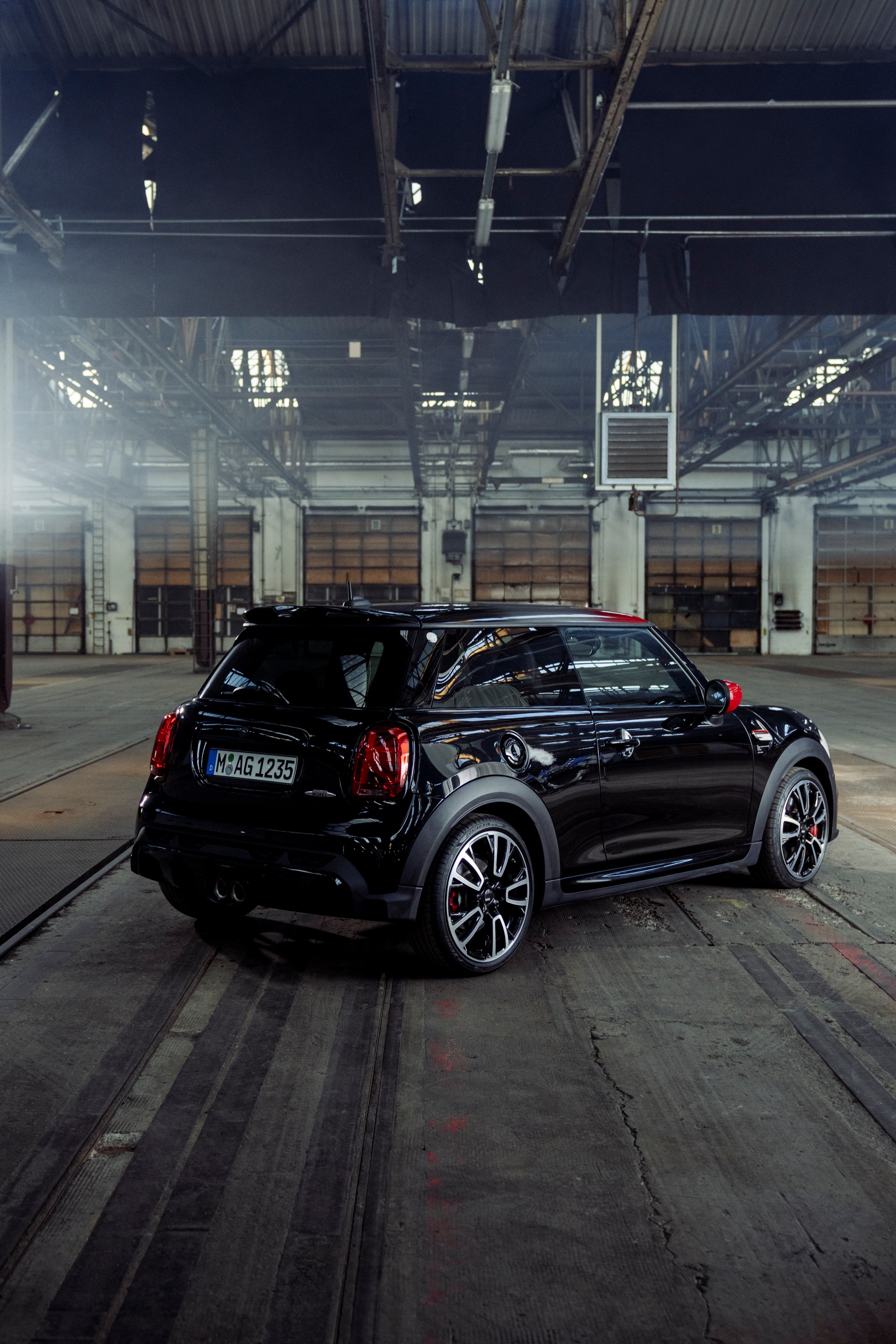 MINI Celebrates International Women’s Day With New Pat Moss Edition