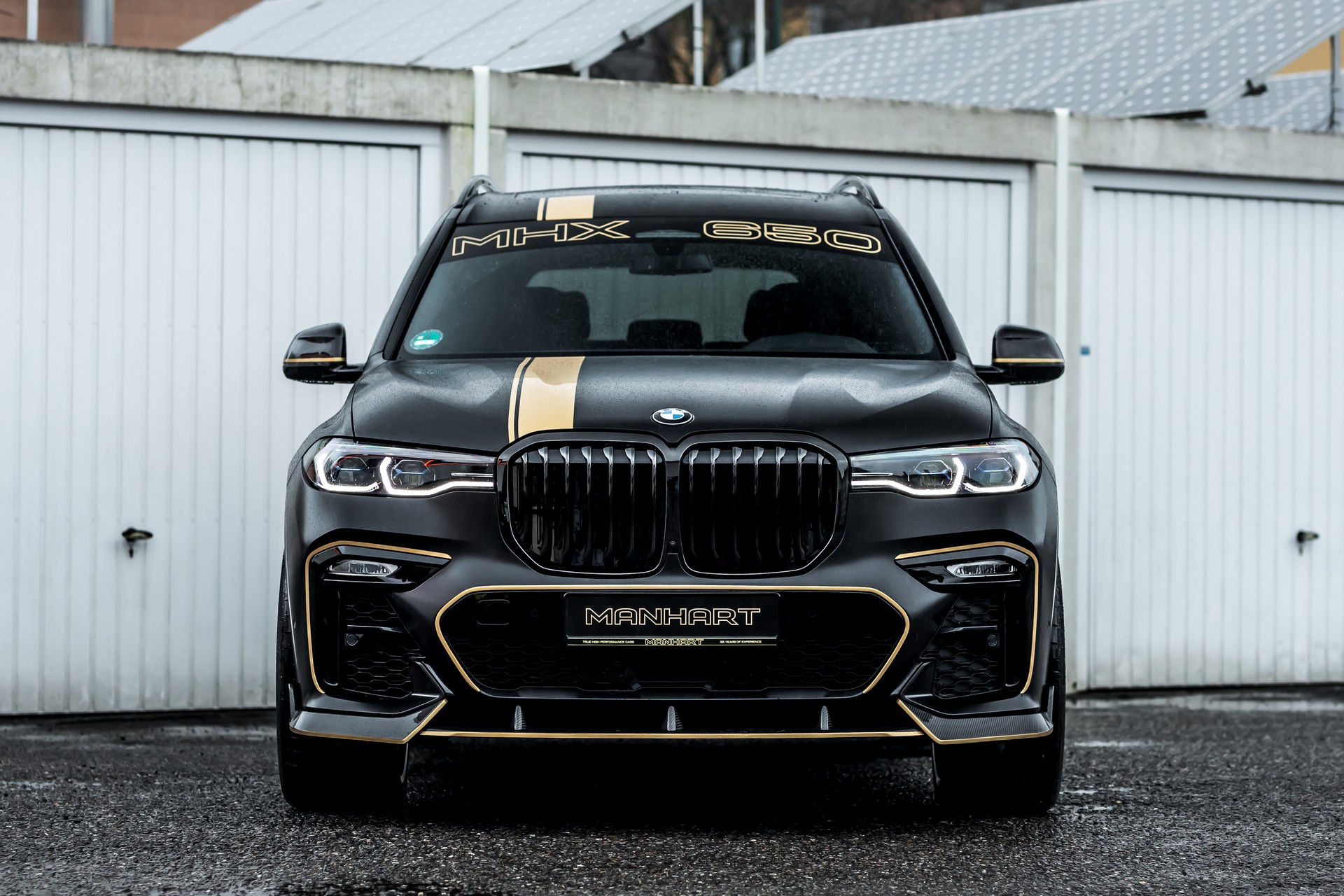 Manhart Lifts The BMW X7 M50i To 650 HP With Series Of Upgrades